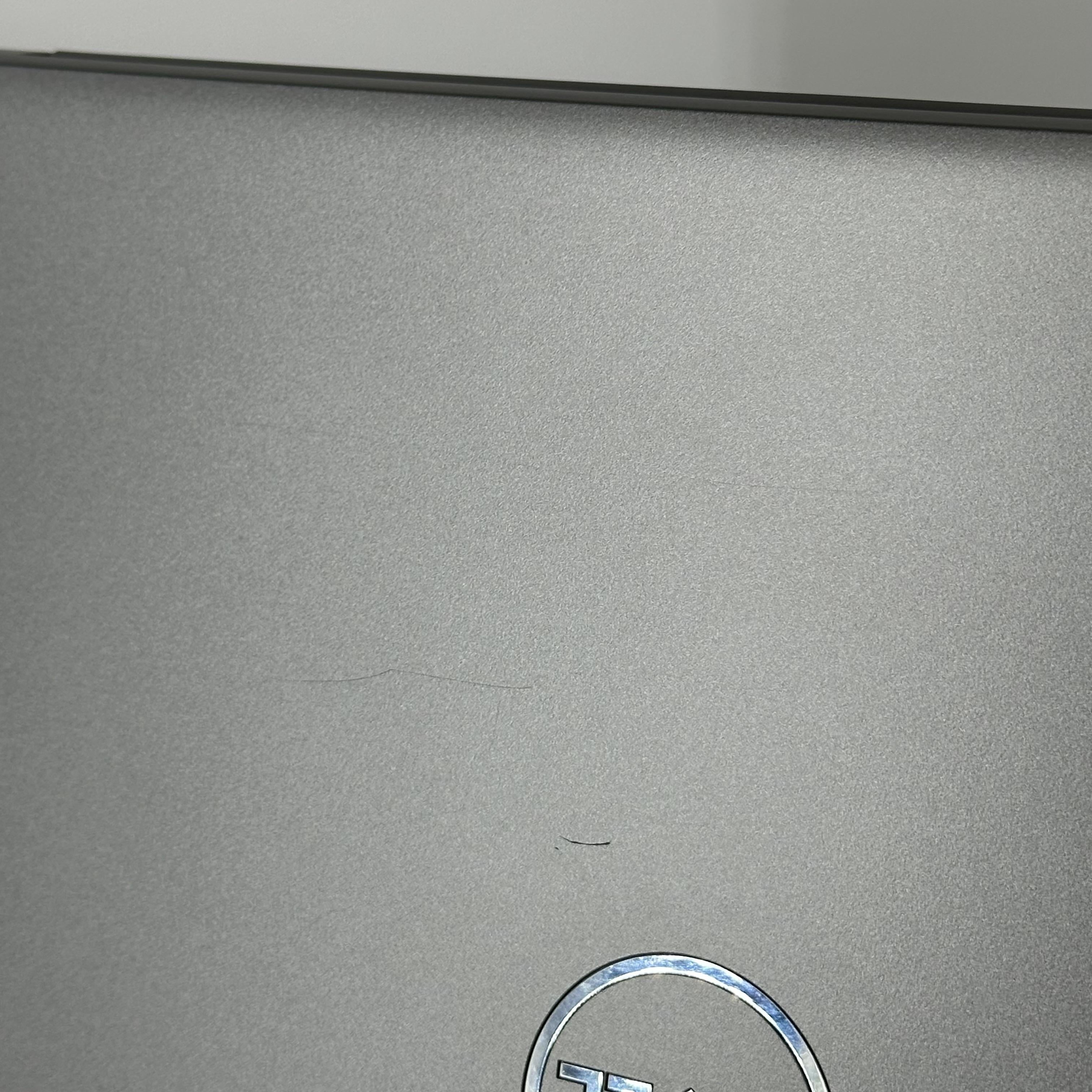 Dell Latitude 5540 15.6 Gray 1.3 GHz Intel Core i5 13th Gen. 8GB RAM 256GB Solid State Drive