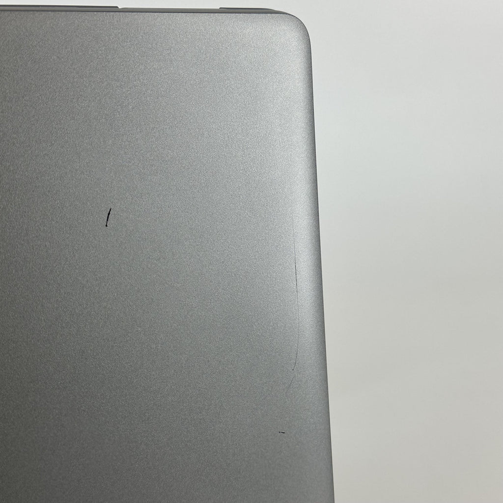 Dell Latitude 5540 15.6 Gray 1.3 GHz Intel Core i5 13th Gen. 8GB RAM 256GB Solid State Drive