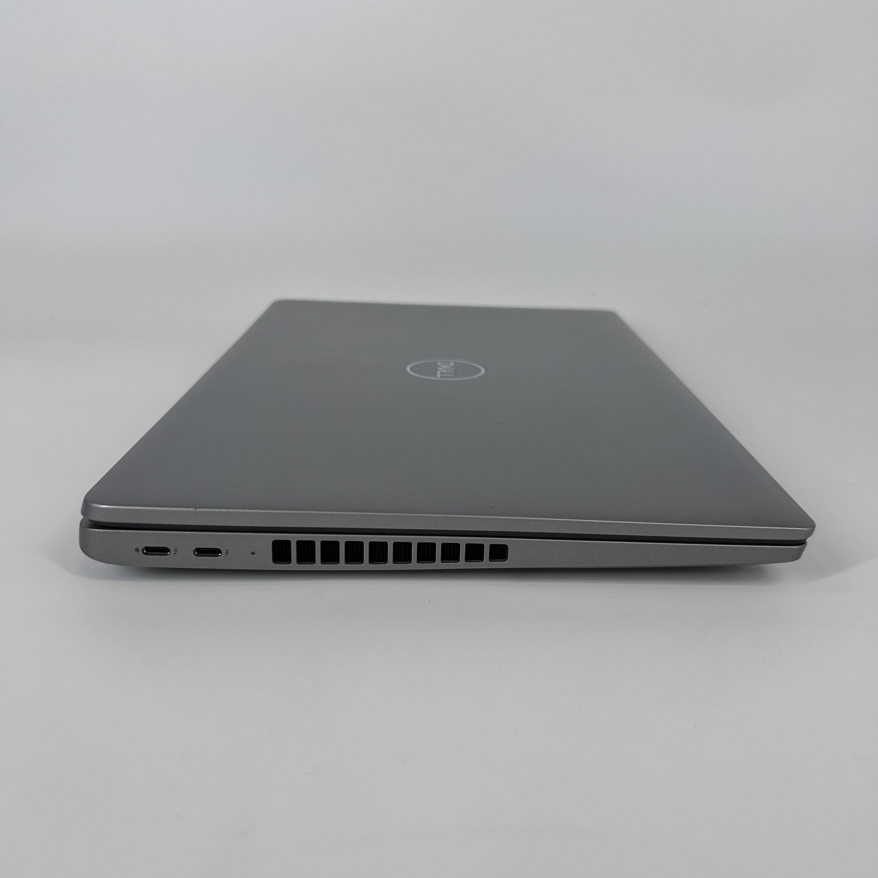 Dell Latitude 5550 15.6 Gray 1.3 GHz Intel Core Ultra 5 16GB RAM 256GB Solid State Drive