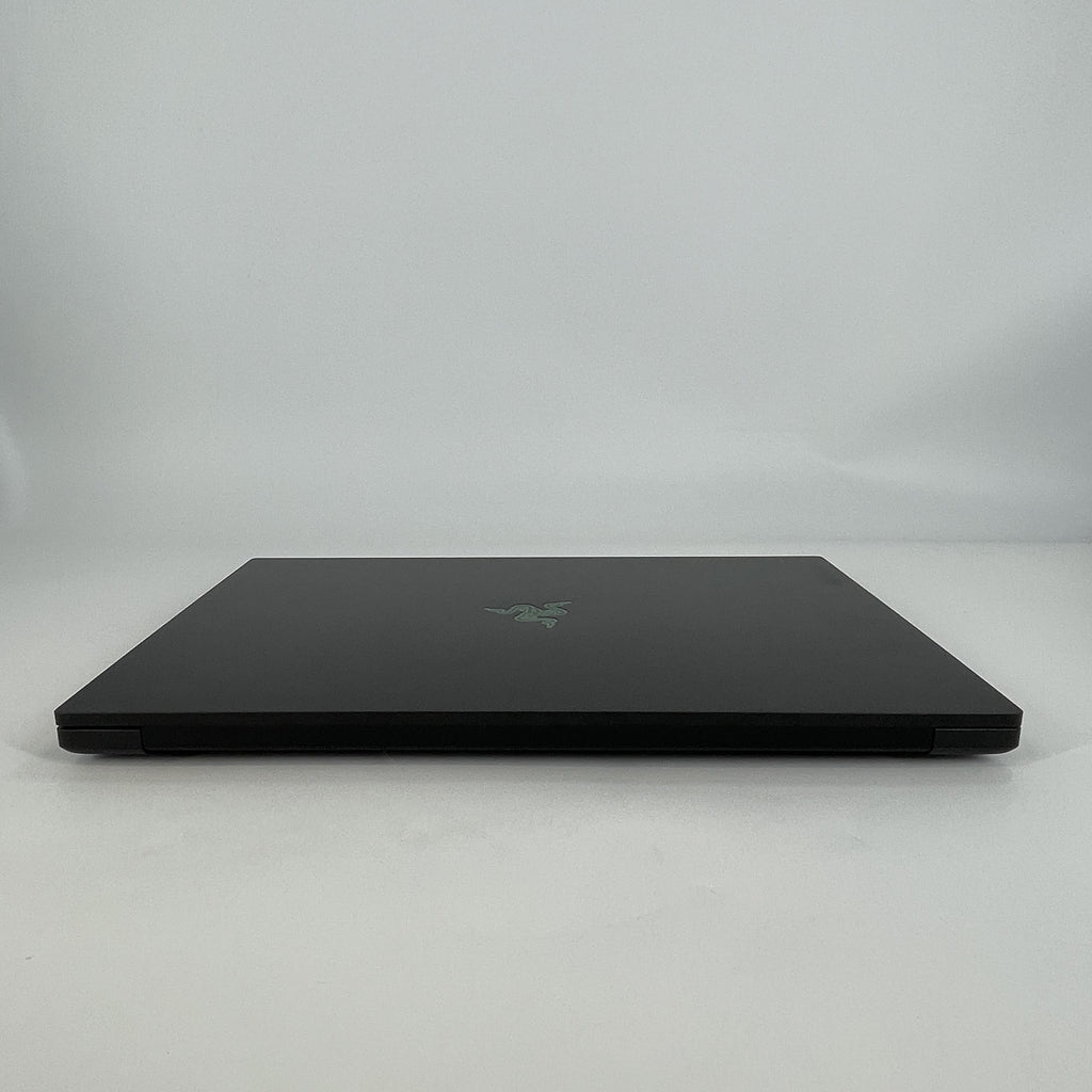 Razer Blade 18 2024 Black 2.2 GHz Intel Core i9 14th Gen. 32GB RAM 2TB Solid State Drive NVIDIA GeForce RTX 4090 16 GB