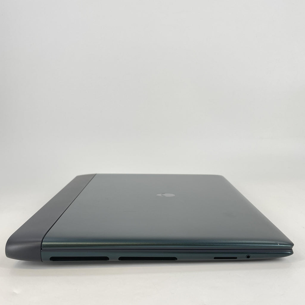 Dell Alienware 18 Area-51 Teal 2.7 GHz Intel Core Ultra 9 Series 2 32GB RAM 2TB Solid State Drive NVIDIA GeForce RTX 5070 Ti 12 GB