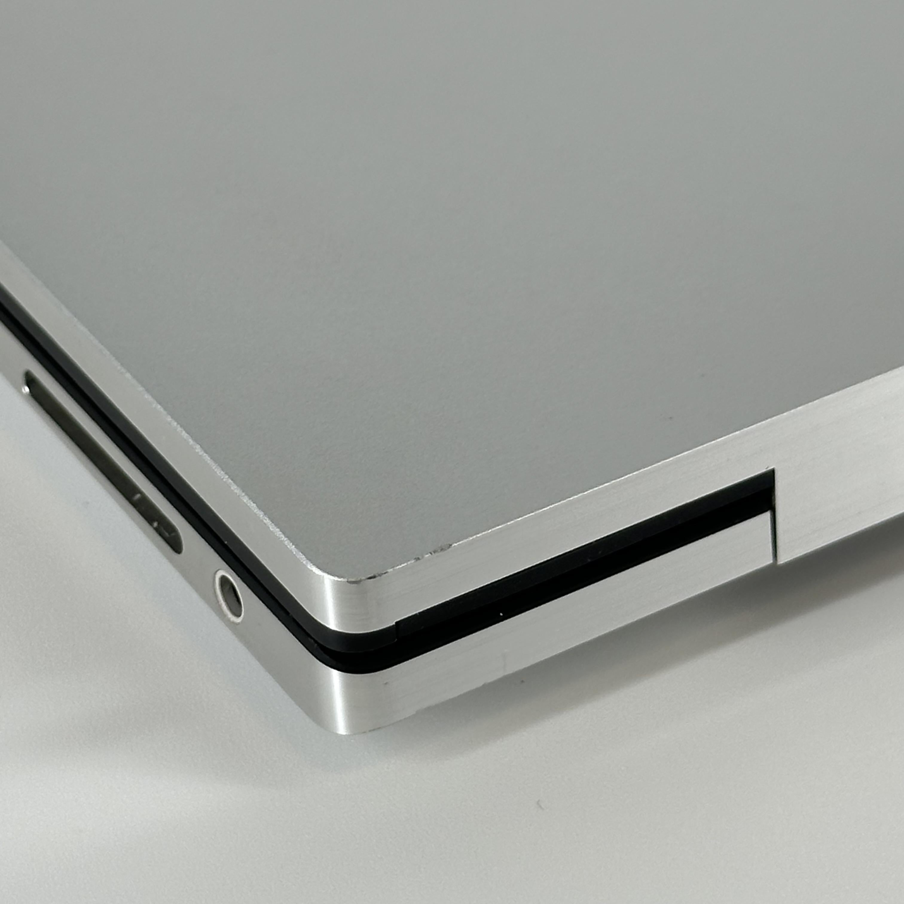 Dell XPS 17 9710 Silver 2.3 GHz Intel Core i7 11th Gen. 16GB RAM 512GB Solid State Drive NVIDIA GeForce RTX 3050 4 GB