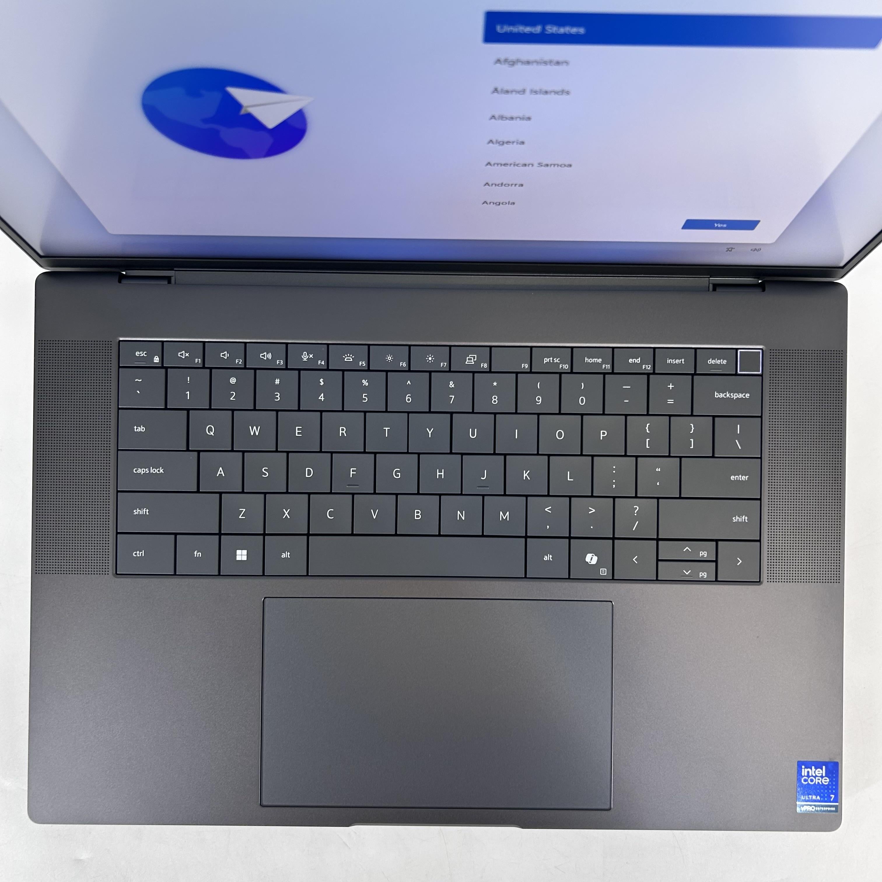Dell Pro Max 16 Premium MA16250 Magnetite 2.2 GHz Intel Core Ultra 7 Series 2 32GB RAM 1TB Solid State Drive NVIDIA RTX PRO 2000 Blackwell 8 GB