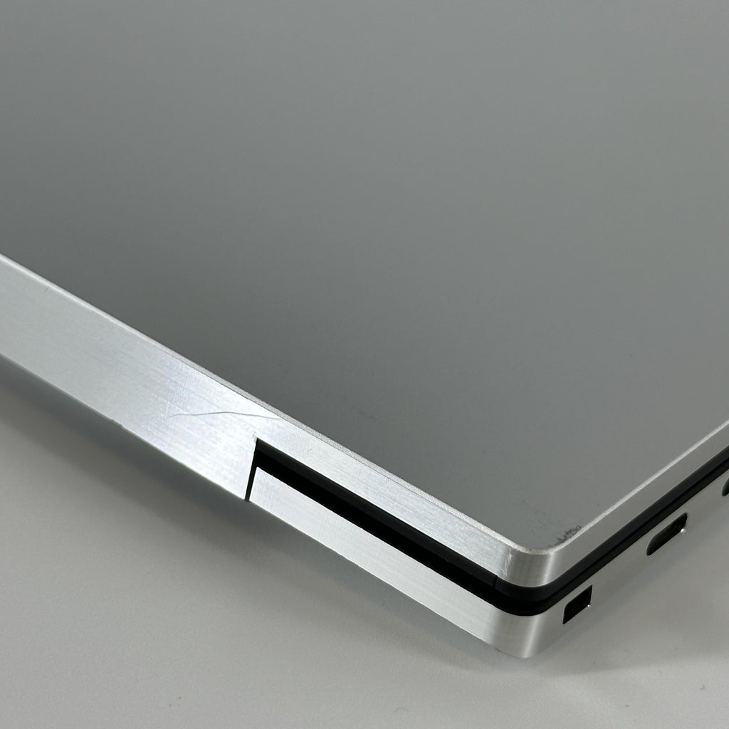 Dell XPS 17 9720 Silver 2.3 GHz Intel Core i7 12th Gen. 64GB RAM 2TB Solid State Drive NVIDIA GeForce RTX 3050 4 GB