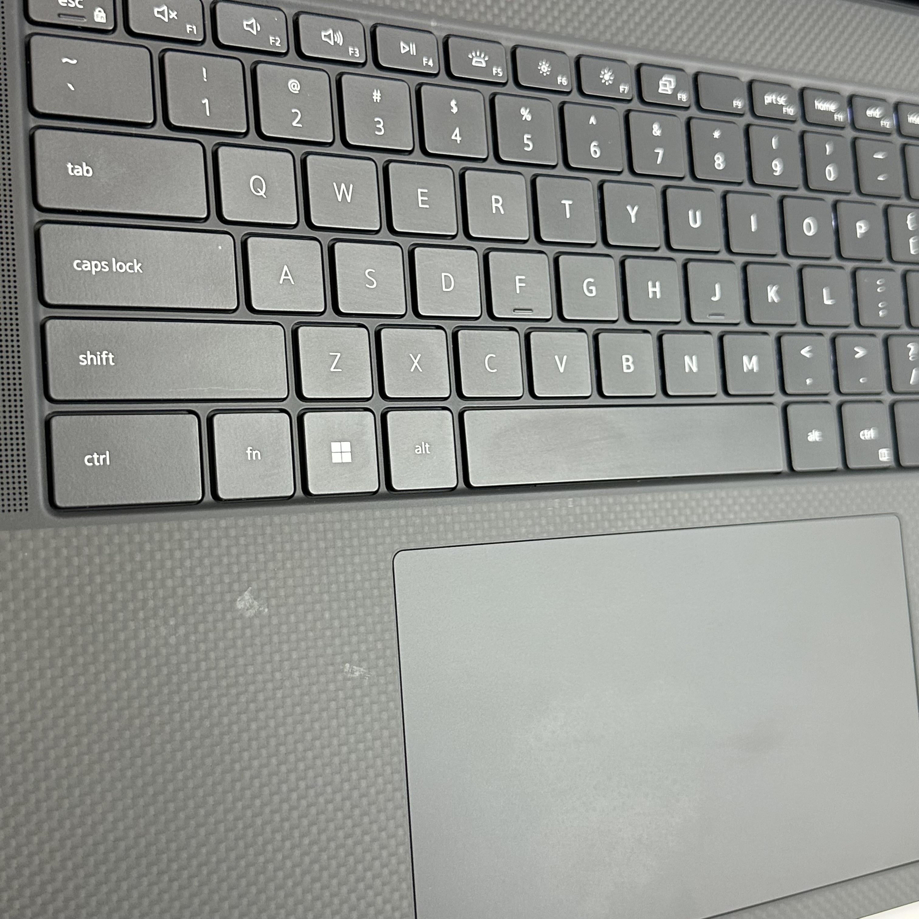 Dell XPS 17 9720 Silver 2.3 GHz Intel Core i7 12th Gen. 64GB RAM 2TB Solid State Drive NVIDIA GeForce RTX 3050 4 GB