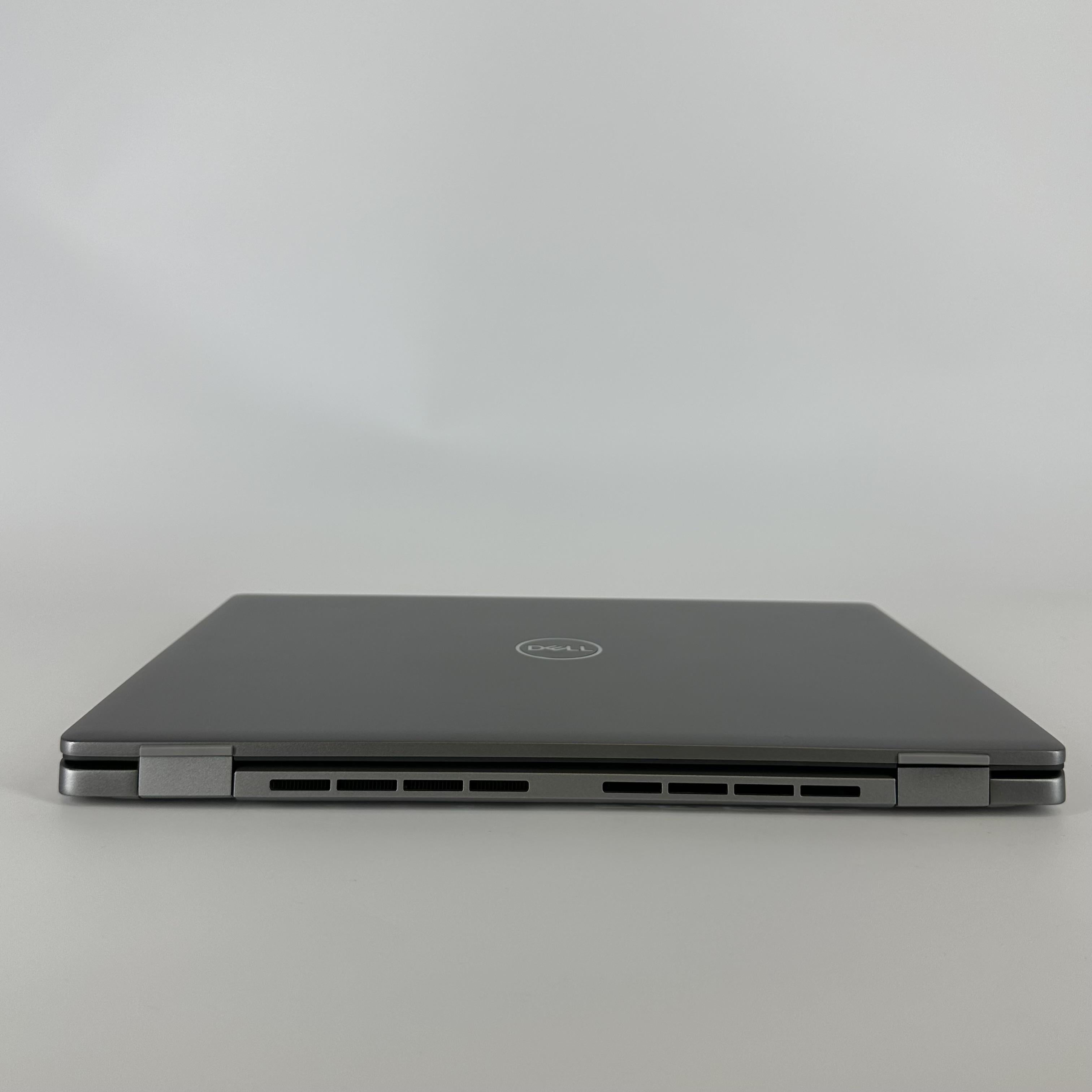 Dell Latitude 7450 14 Gray 2.1 GHz Intel Core Ultra 5 32GB RAM 512GB Solid State Drive