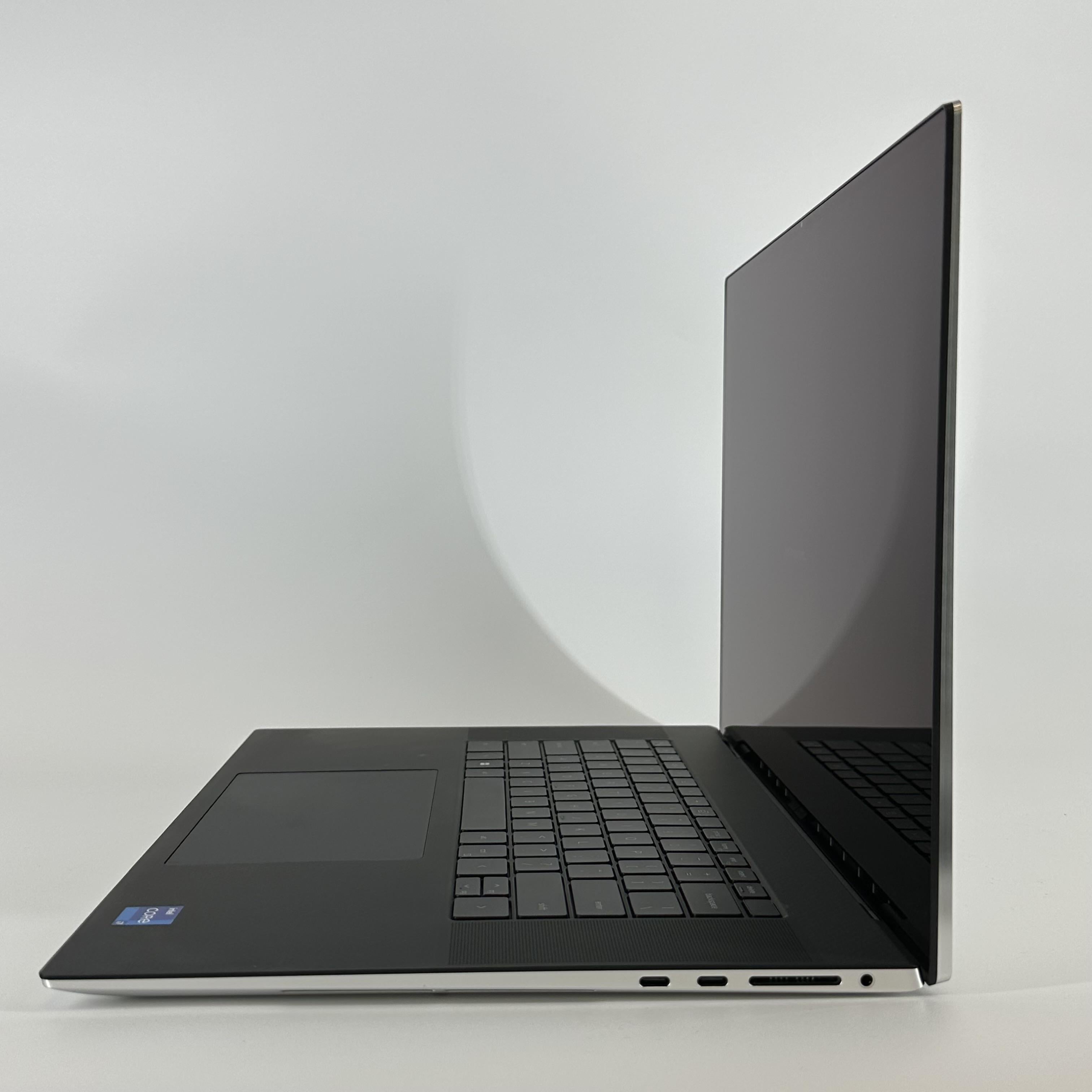 Dell XPS 17 9720 Silver 2.3 GHz Intel Core i7 12th Gen. 64GB RAM 2TB Solid State Drive NVIDIA GeForce RTX 3050 4 GB