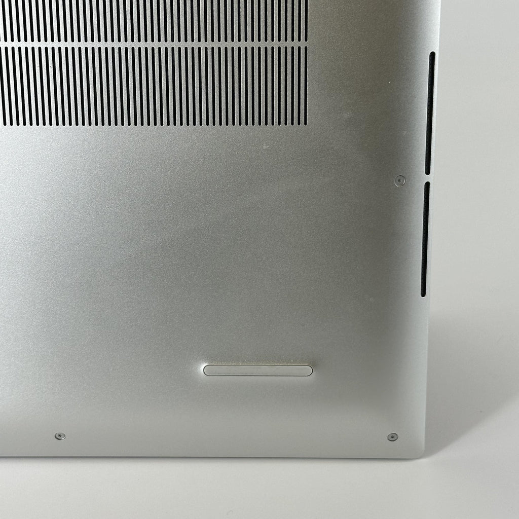 Dell XPS 17 9720 Silver 2.3 GHz Intel Core i7 12th Gen. 64GB RAM 2TB Solid State Drive NVIDIA GeForce RTX 3050 4 GB