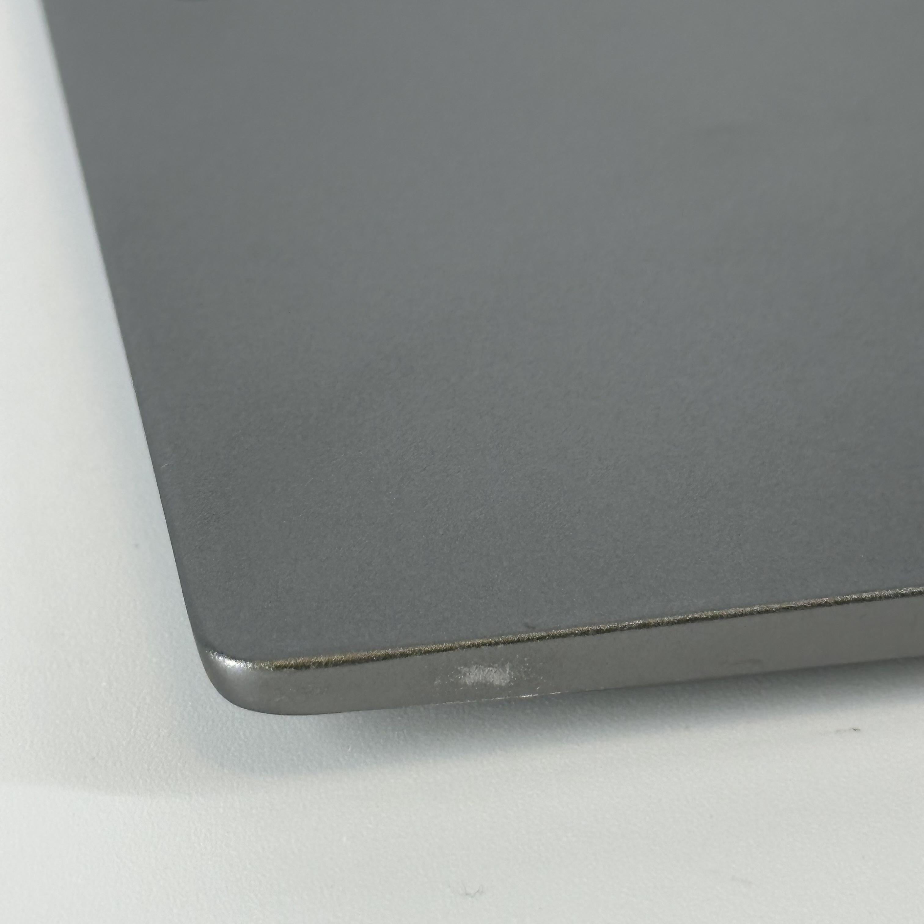 Dell Latitude 7450 14 Gray 2.1 GHz Intel Core Ultra 5 32GB RAM 512GB Solid State Drive