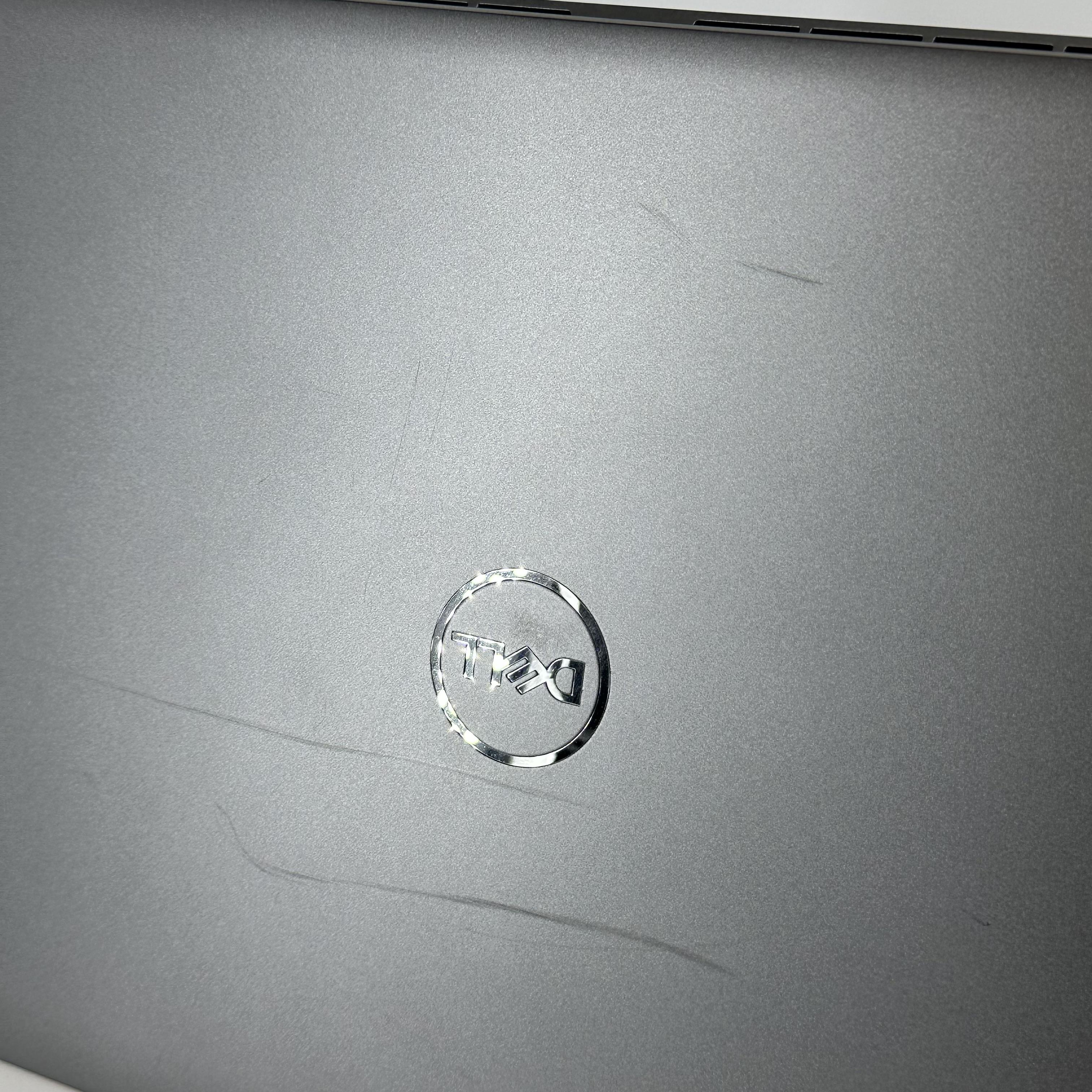 Dell Latitude 7450 14 Gray 2.1 GHz Intel Core Ultra 5 32GB RAM 512GB Solid State Drive
