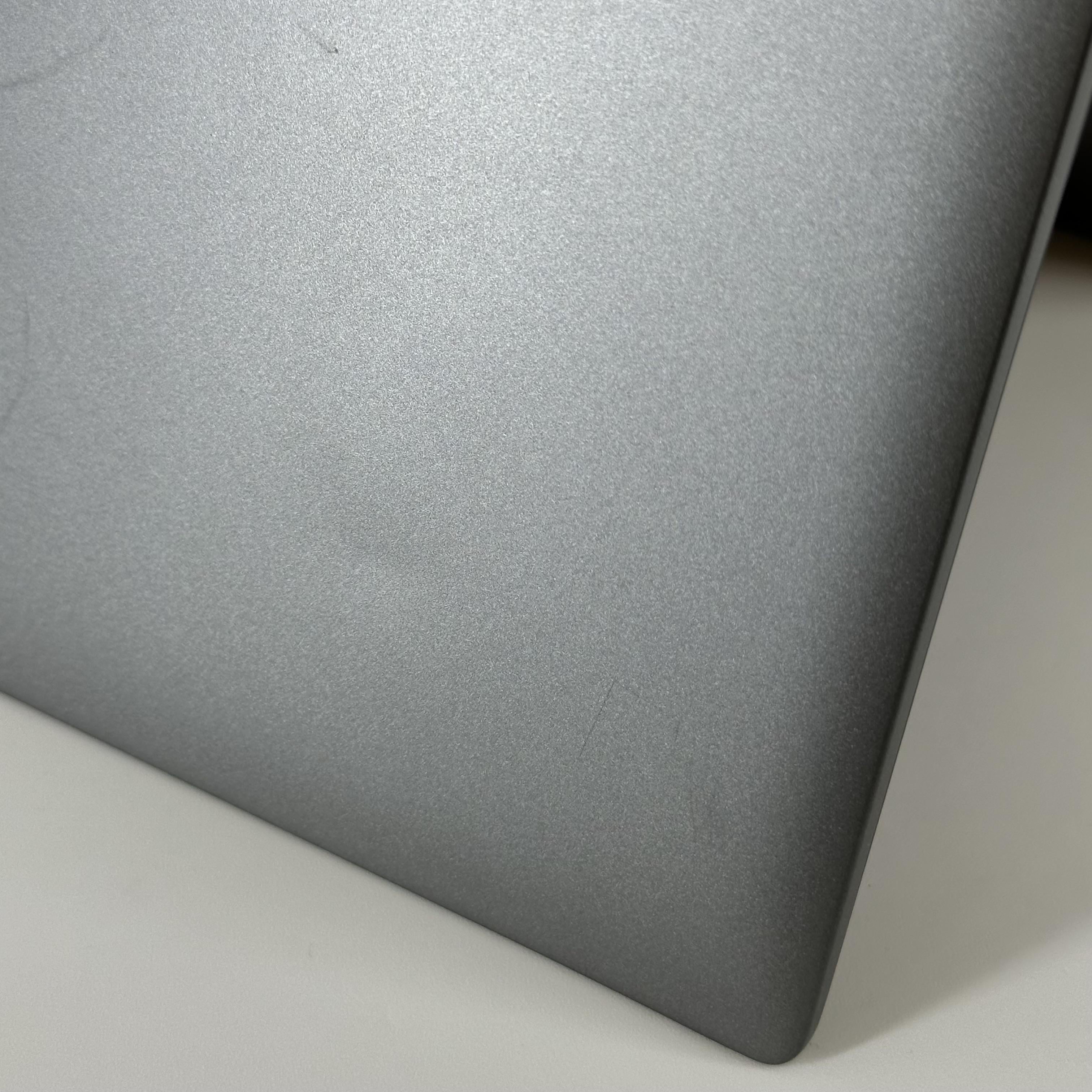 Dell Latitude 7450 14 Gray 2.1 GHz Intel Core Ultra 5 32GB RAM 512GB Solid State Drive