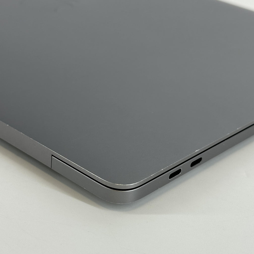 Apple MacBook Pro 16 Touch Bar 2019 Space Gray 2.4 GHz Intel Core i9 9th Gen. 32GB RAM 1TB Solid State Drive AMD Radeon Pro 5500M 8 GB