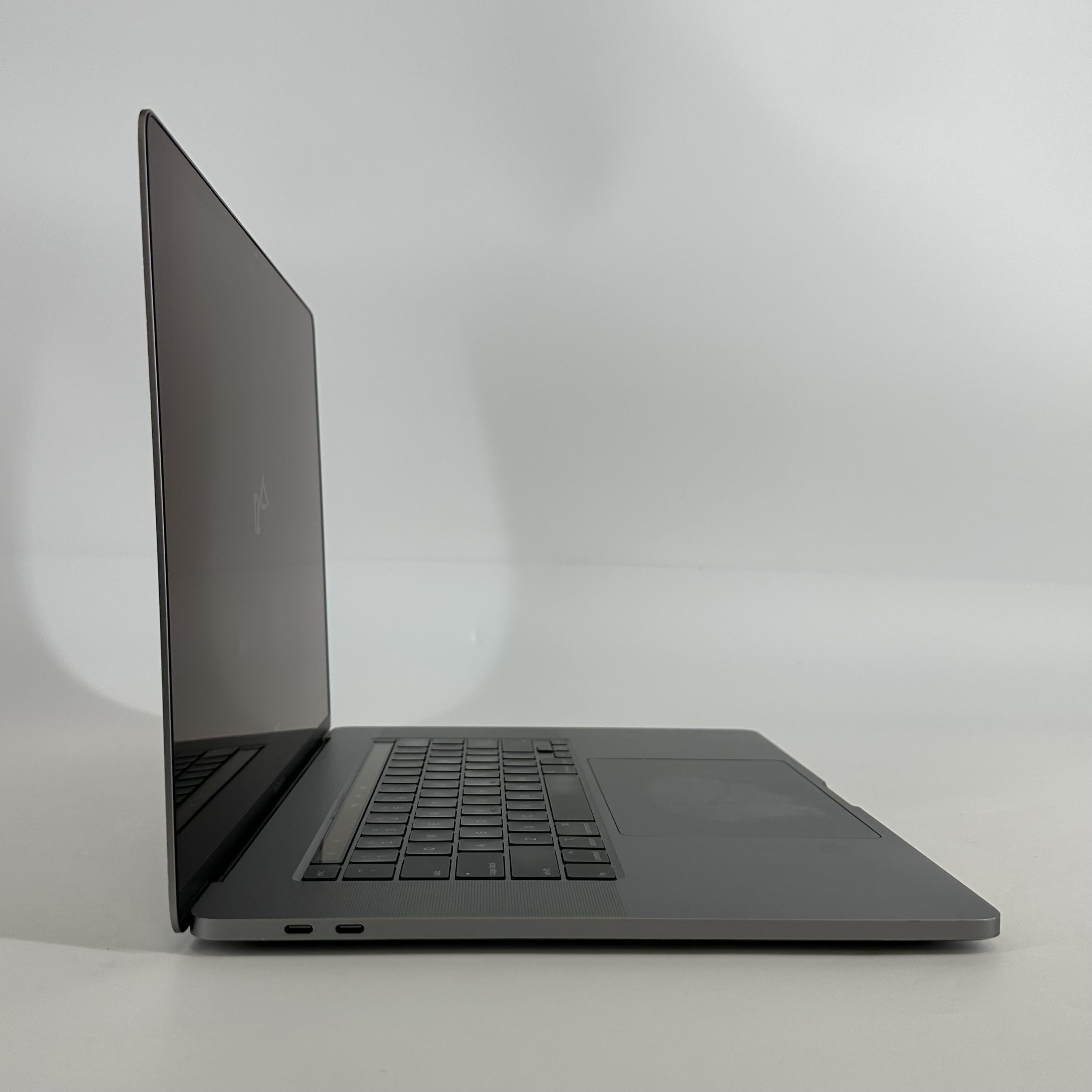 Apple MacBook Pro 16 Touch Bar 2019 Space Gray 2.4 GHz Intel Core i9 9th Gen. 32GB RAM 1TB Solid State Drive AMD Radeon Pro 5500M 8 GB