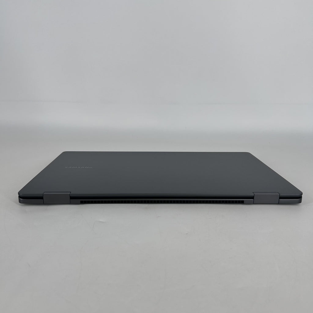 Samsung Galaxy Book3 360 15.6 Graphite 2.2 GHz Intel Core i7 13th Gen. 16GB RAM 1TB Solid State Drive