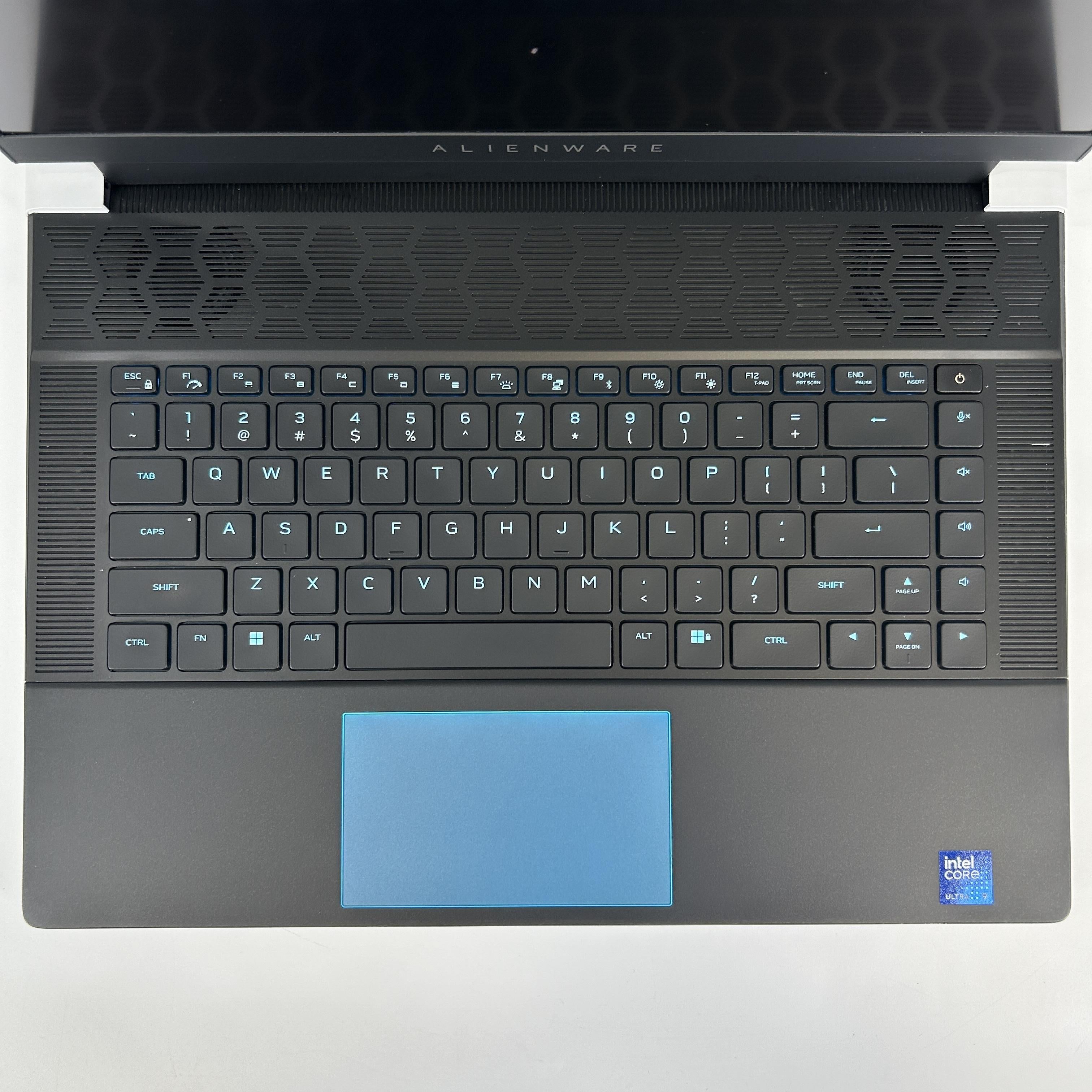 Dell Alienware X16 R2 Silver 2.3 GHz Intel Core Ultra 9 32GB RAM 1TB Solid State Drive NVIDIA GeForce RTX 4080 12 GB