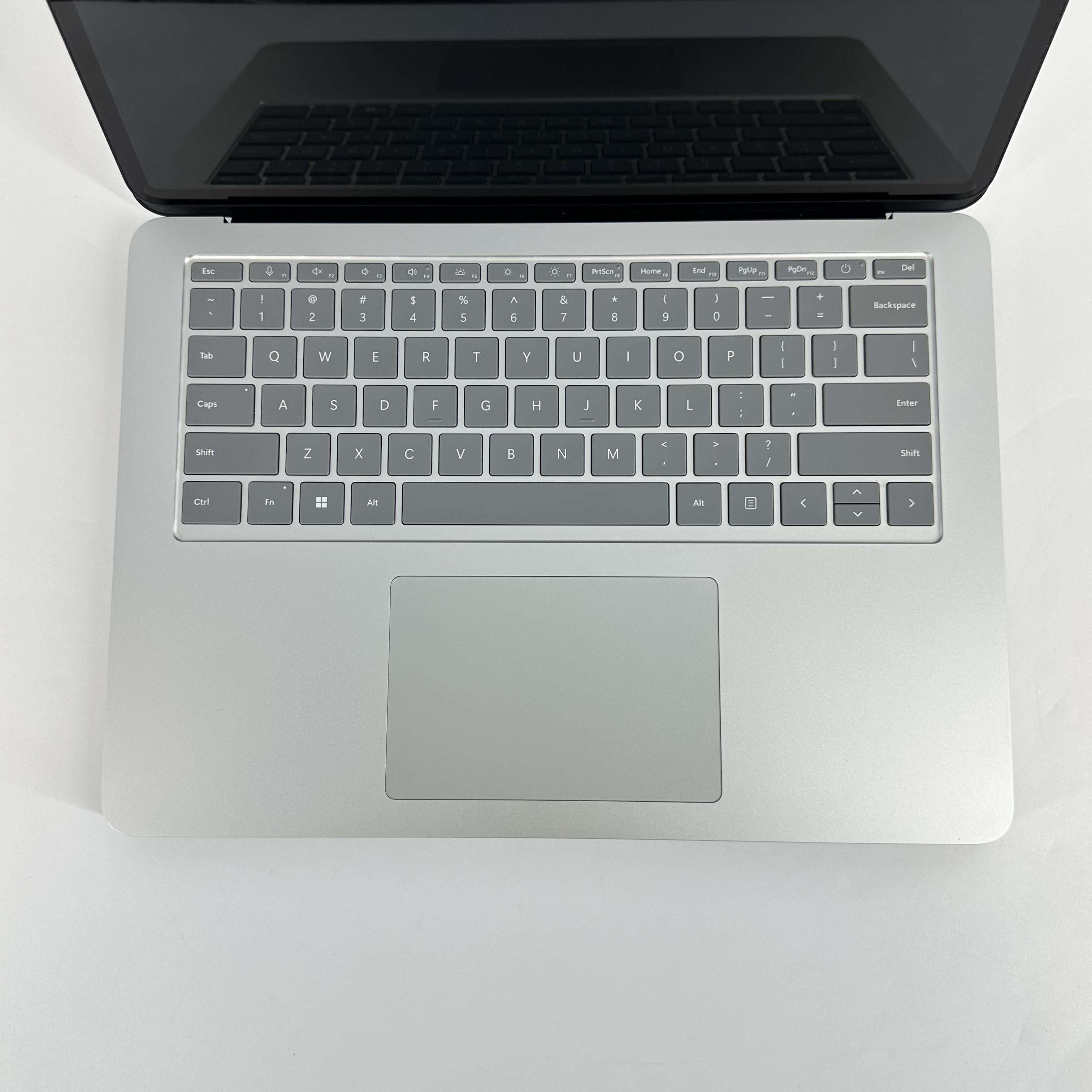 Microsoft Surface Laptop Studio 2 14.4 Silver 2.9 GHz Intel Core i7 13th Gen. 64GB RAM 1TB Solid State Drive NVIDIA GeForce RTX 4060 8 GB