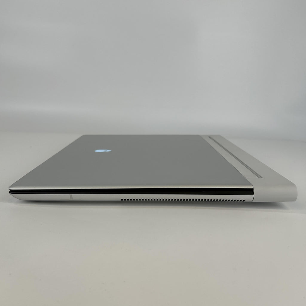 Dell Alienware X16 R2 Silver 2.3 GHz Intel Core Ultra 9 32GB RAM 1TB Solid State Drive NVIDIA GeForce RTX 4080 12 GB