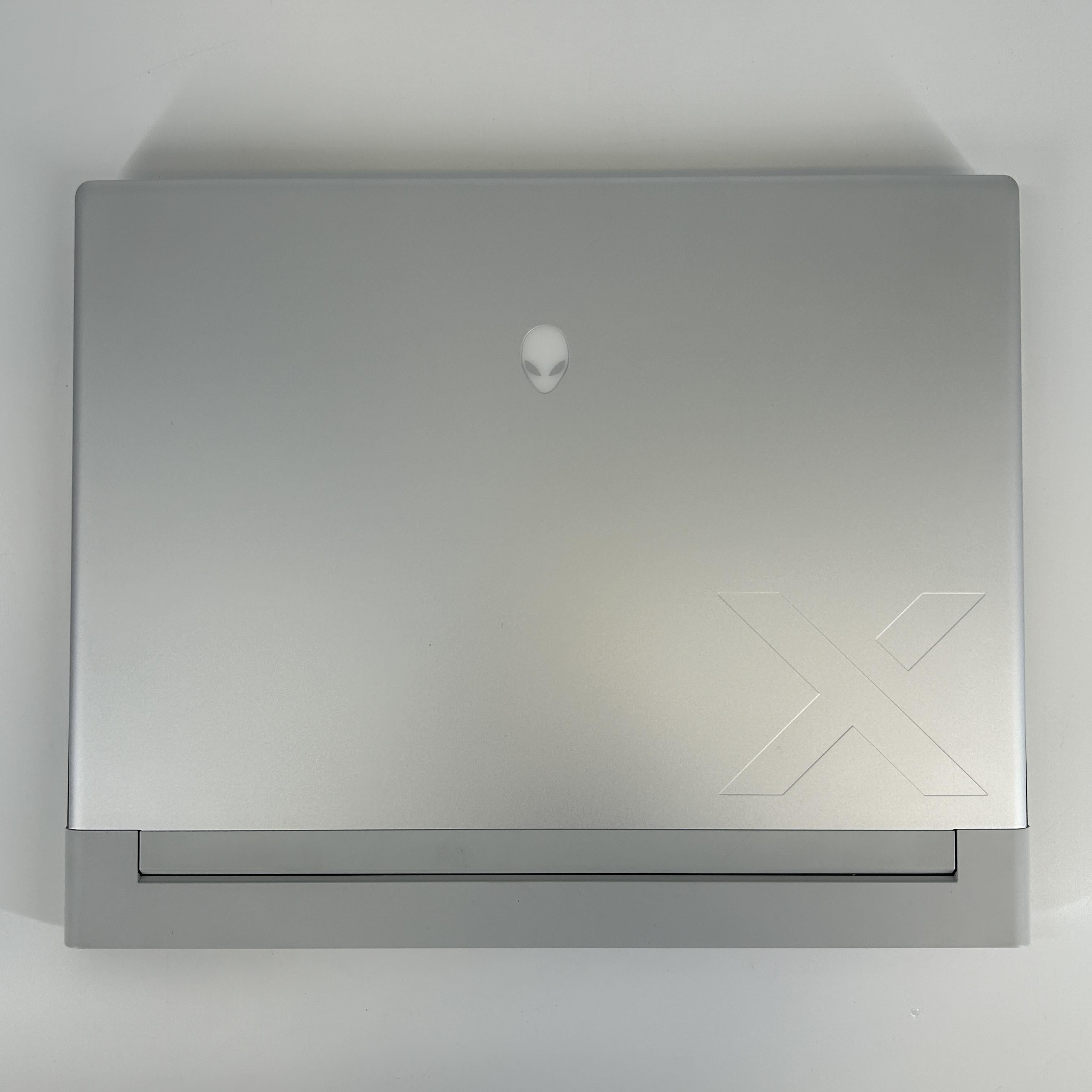 Dell Alienware X16 R2 Silver 2.3 GHz Intel Core Ultra 9 32GB RAM 1TB Solid State Drive NVIDIA GeForce RTX 4080 12 GB