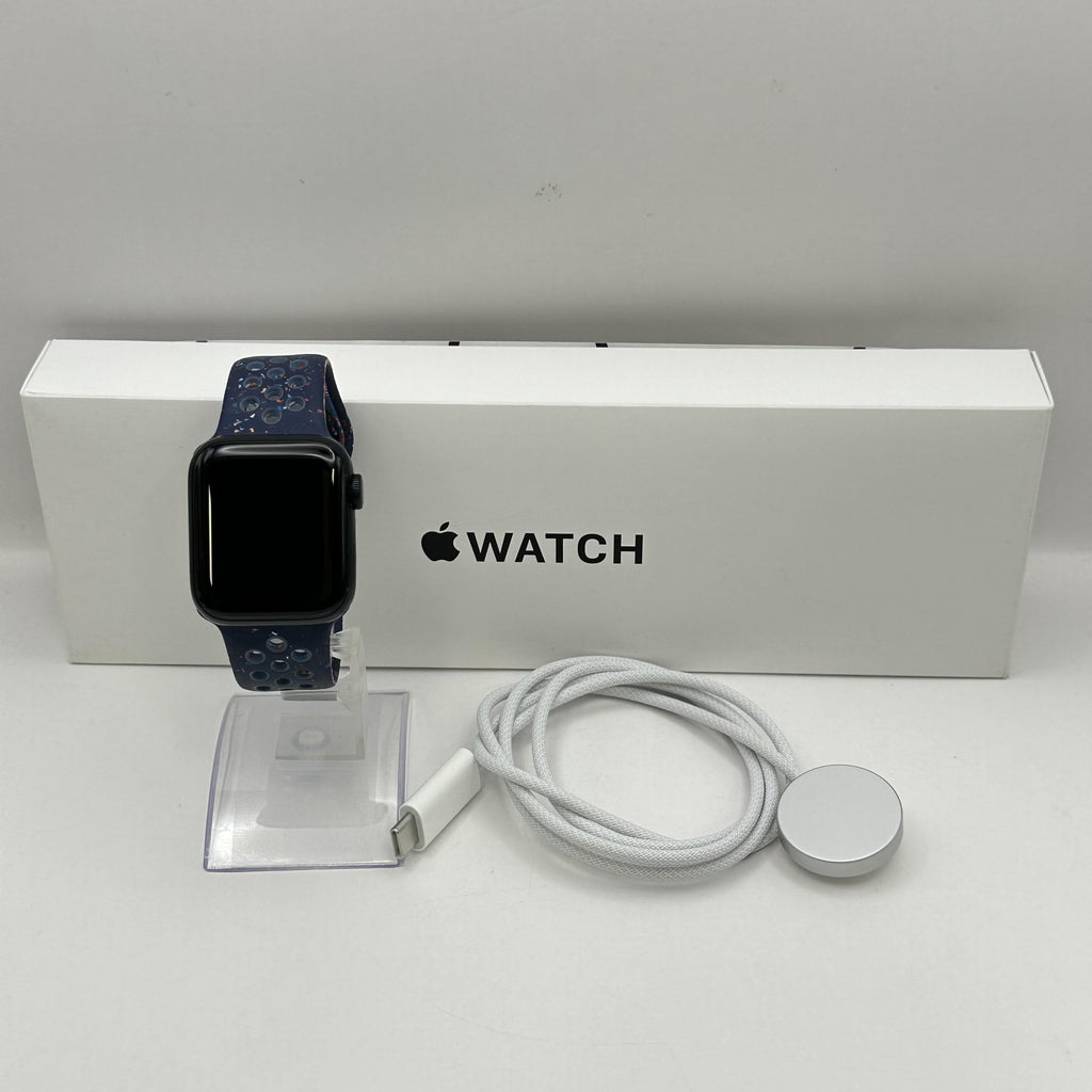 Apple Watch SE 3 40mm Midnight Unlocked 64GB