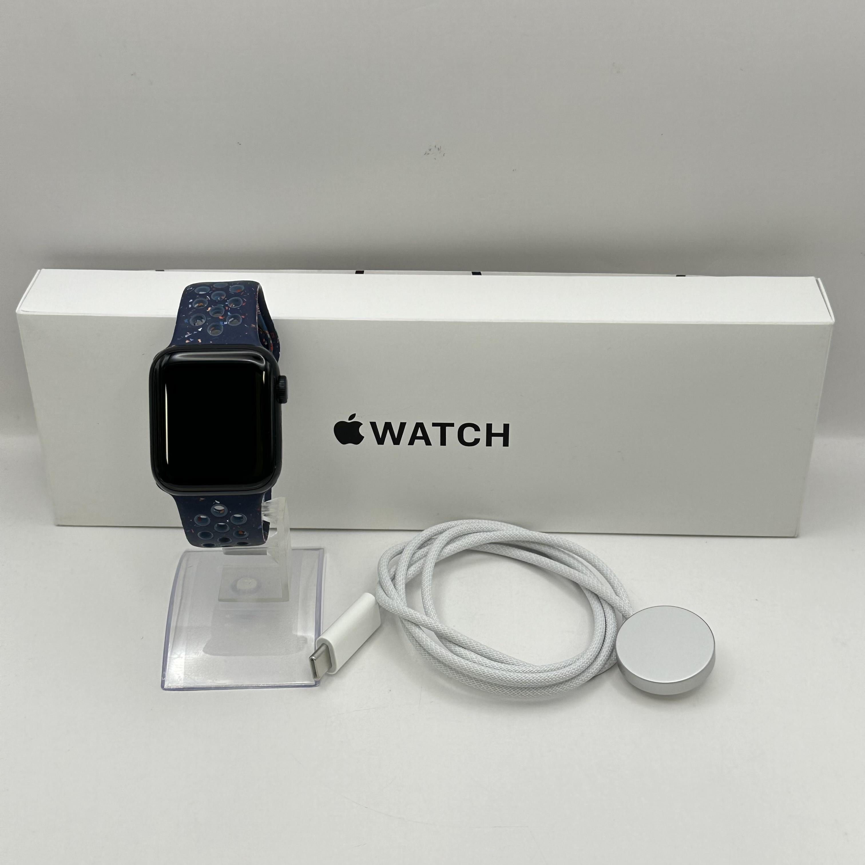 Apple Watch SE 3 40mm Midnight Unlocked 64GB