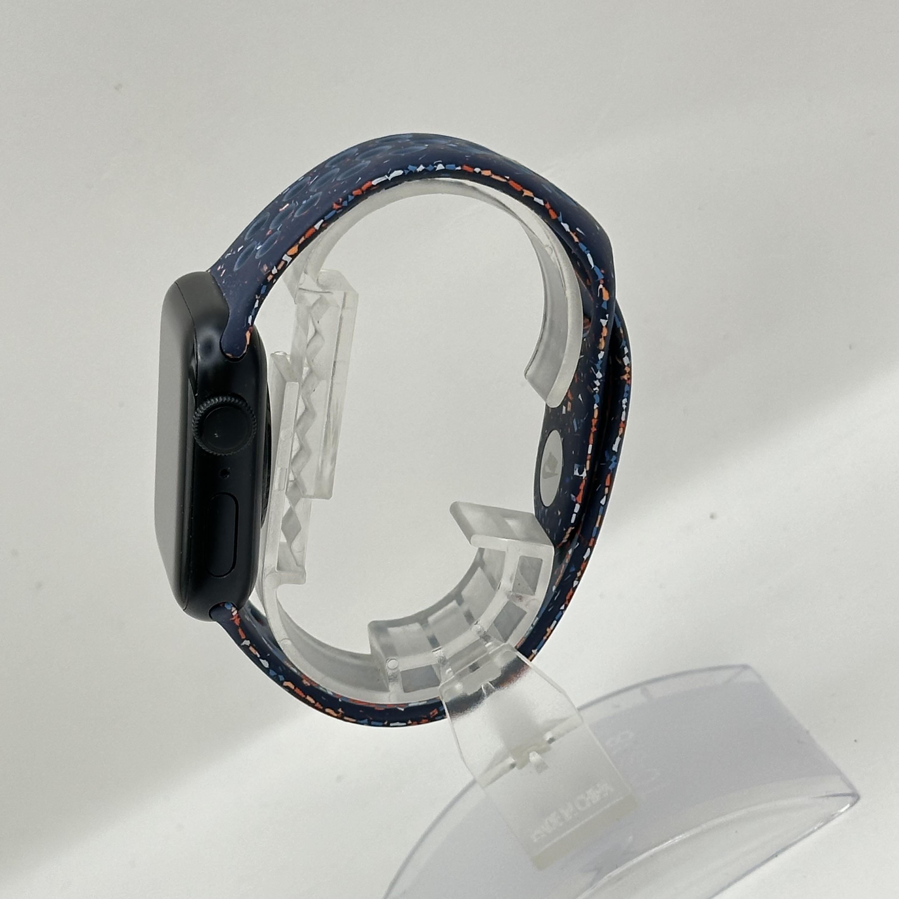 Apple Watch SE 3 40mm Midnight Unlocked 64GB