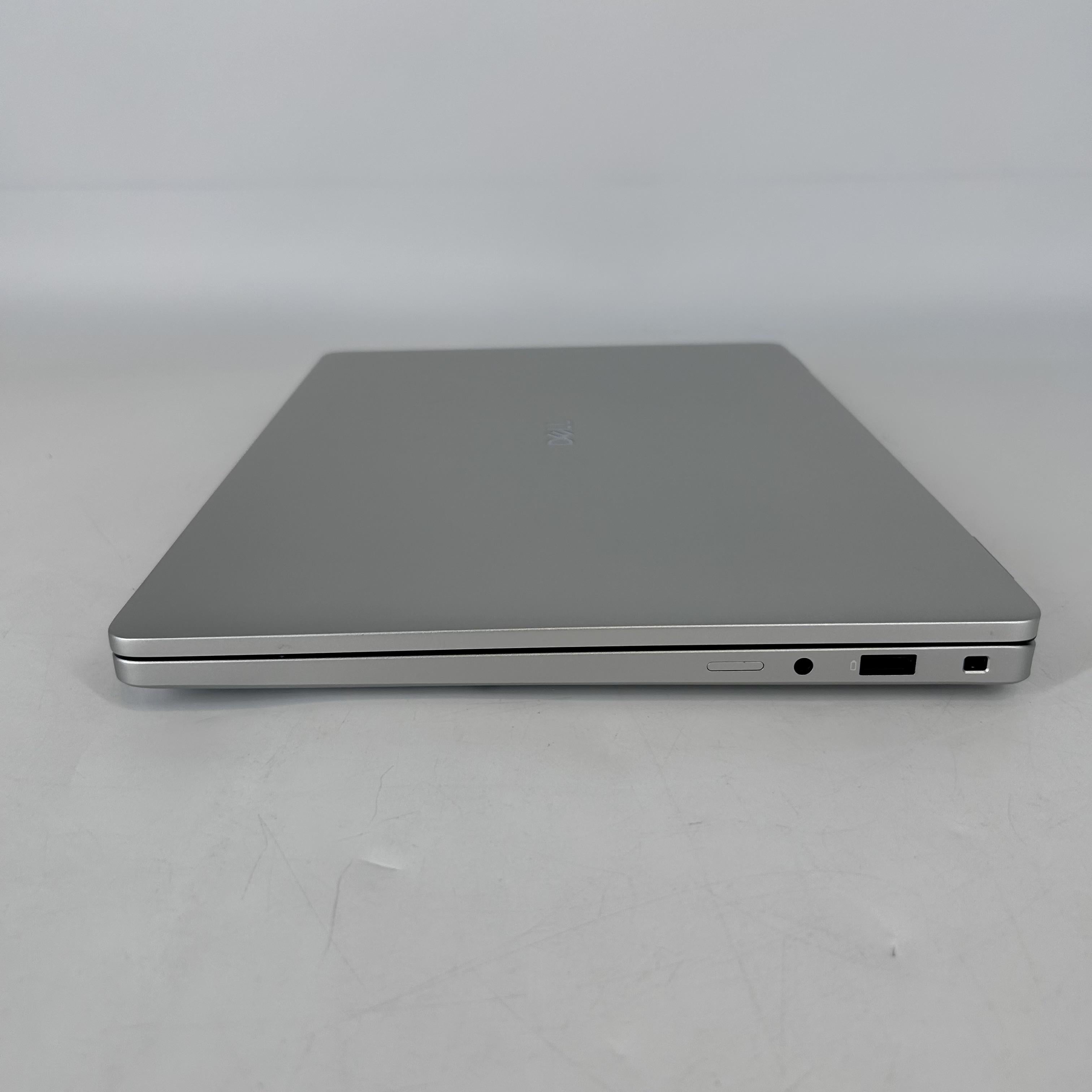 Dell Pro 14 Plus PB14250 Silver 2.1 GHz Intel Core Ultra 5 Series 2 16GB RAM 256GB Solid State Drive