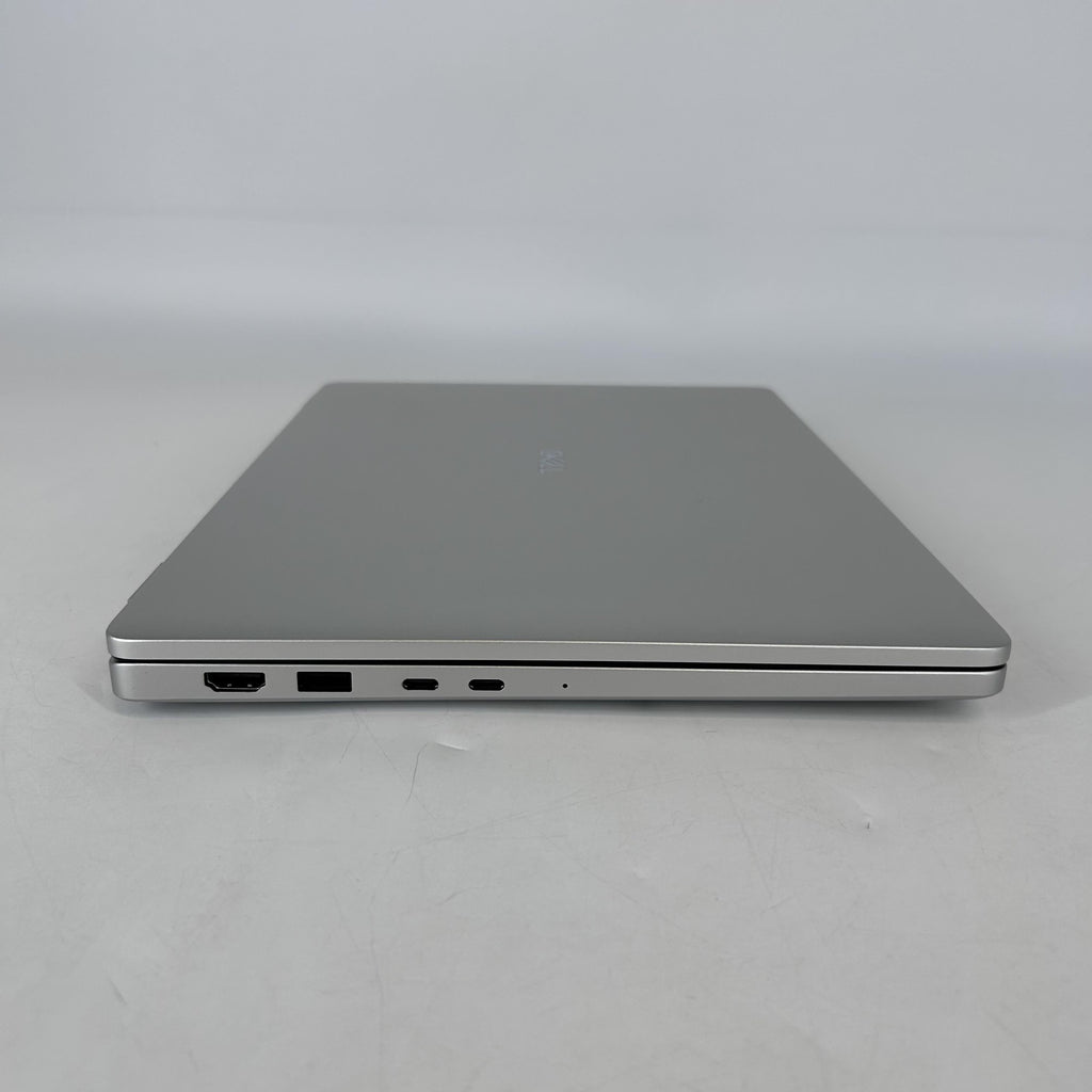 Dell Pro 14 Plus PB14250 Silver 2.1 GHz Intel Core Ultra 5 Series 2 16GB RAM 256GB Solid State Drive