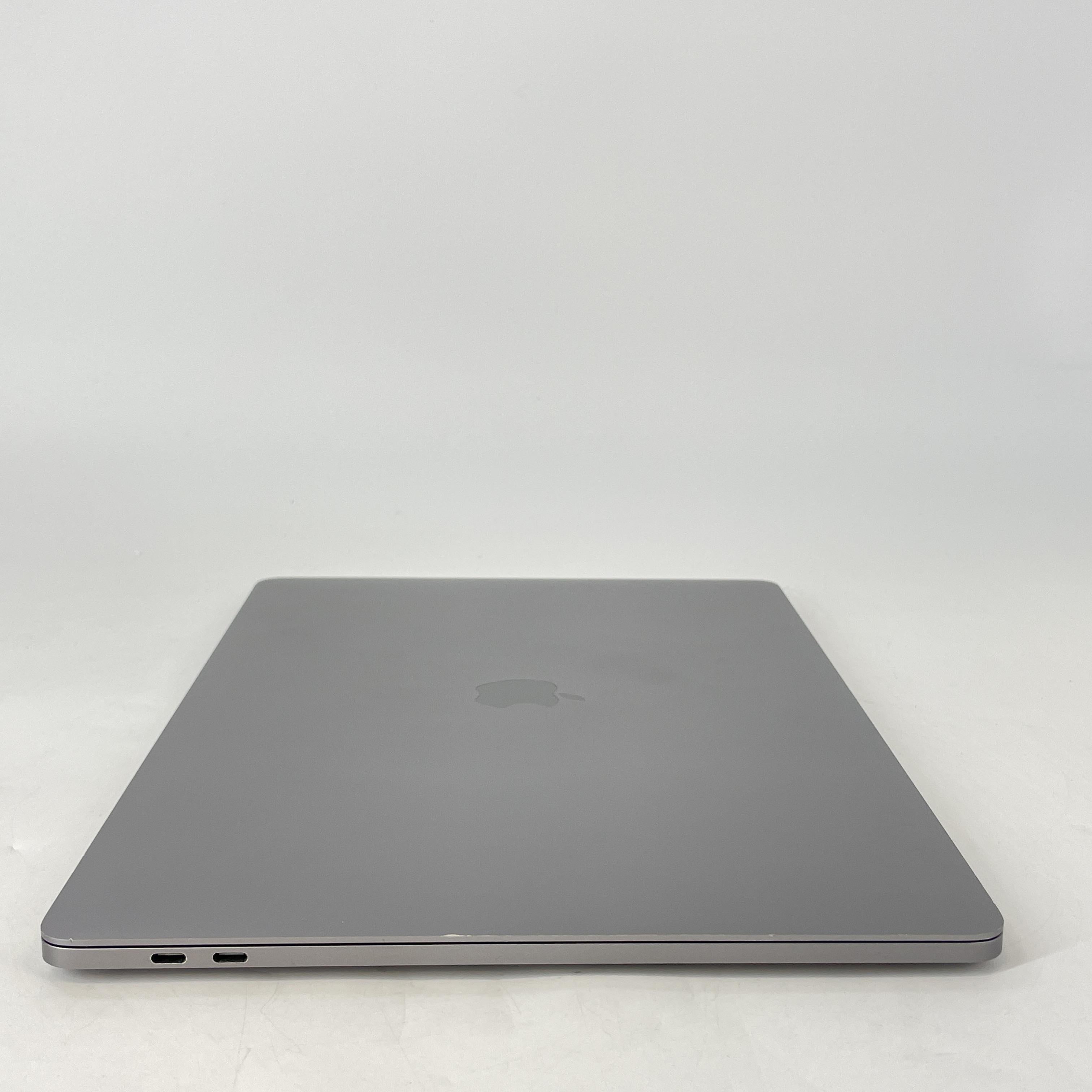 Apple MacBook Pro 15 Touch Bar 2017 Space Gray 3.1 GHz Intel Core i7 7th Gen. 16GB RAM 512GB Solid State Drive AMD Radeon Pro 560 4 GB