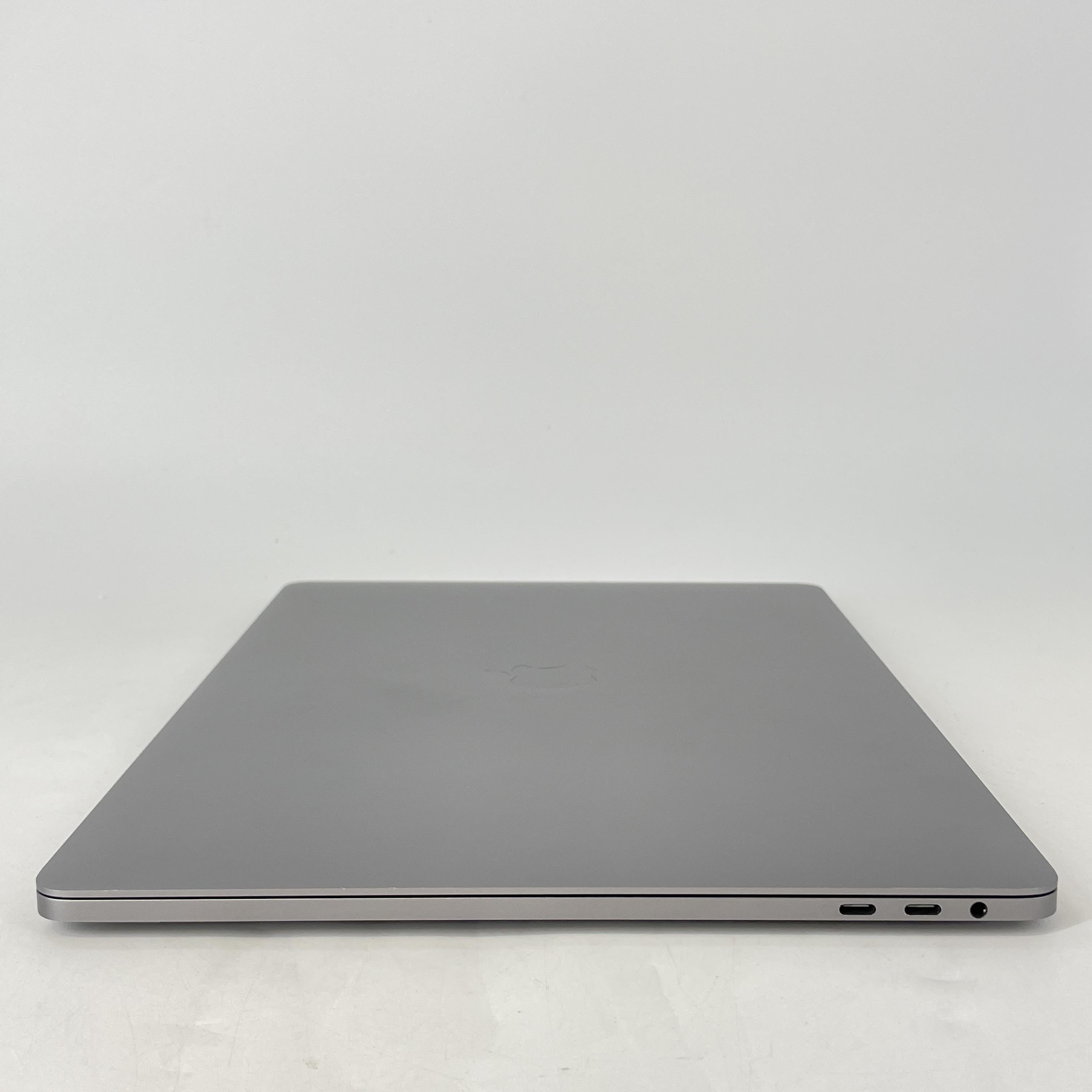 Apple MacBook Pro 15 Touch Bar 2017 Space Gray 3.1 GHz Intel Core i7 7th Gen. 16GB RAM 512GB Solid State Drive AMD Radeon Pro 560 4 GB