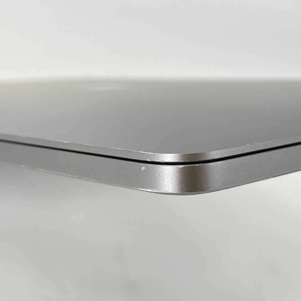 Apple MacBook Pro 15 Touch Bar 2017 Space Gray 3.1 GHz Intel Core i7 7th Gen. 16GB RAM 512GB Solid State Drive AMD Radeon Pro 560 4 GB