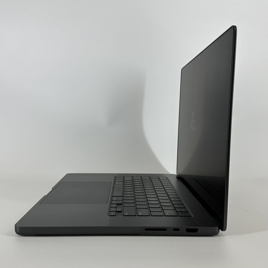 MacBook Pro 16 2024 Space Black 4.4 GHz M4 Max 16-Core CPU 64GB Unified Memory 1TB Solid State Drive 40-Core GPU