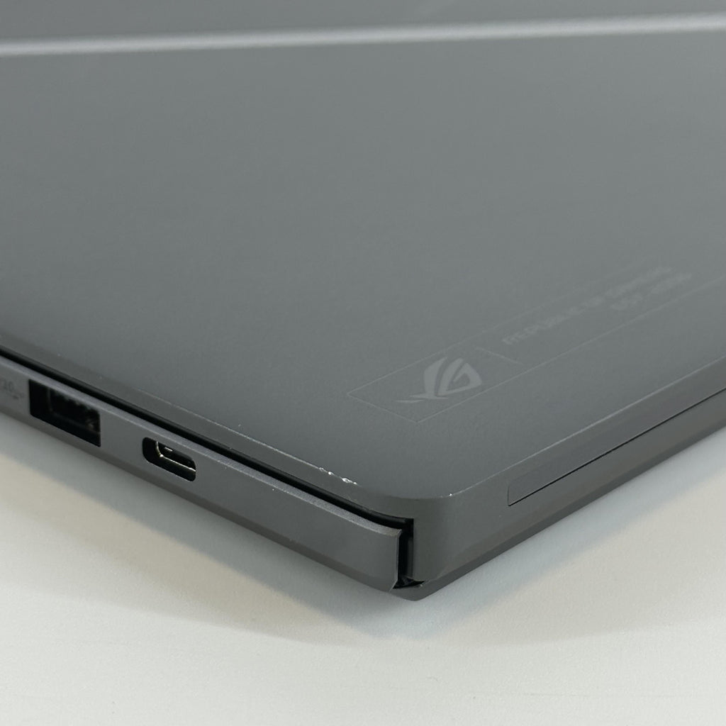 Asus ROG Zephyrus G14 GA403 14 Black 2.0 GHz AMD Ryzen AI 9 HX 370 32GB RAM 2TB Solid State Drive NVIDIA GeForce RTX 5070 Ti 12 GB