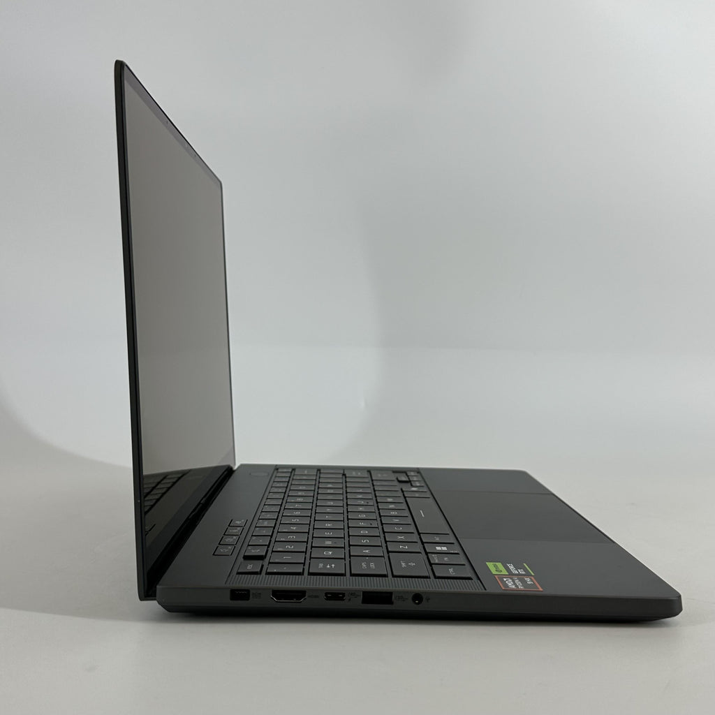 Asus ROG Zephyrus G14 GA403 14 Black 2.0 GHz AMD Ryzen AI 9 HX 370 32GB RAM 2TB Solid State Drive NVIDIA GeForce RTX 5070 Ti 12 GB