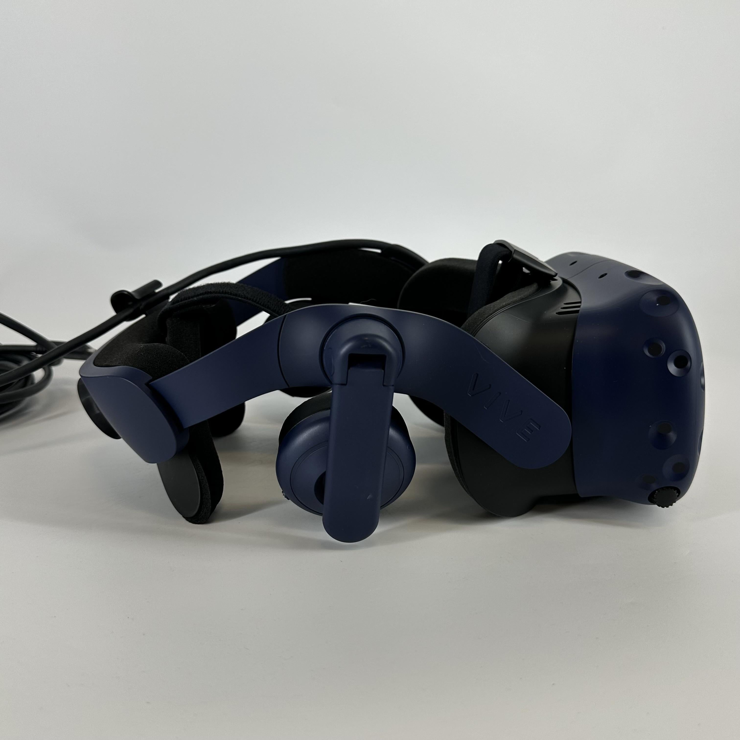 HTC Vive Pro Blue