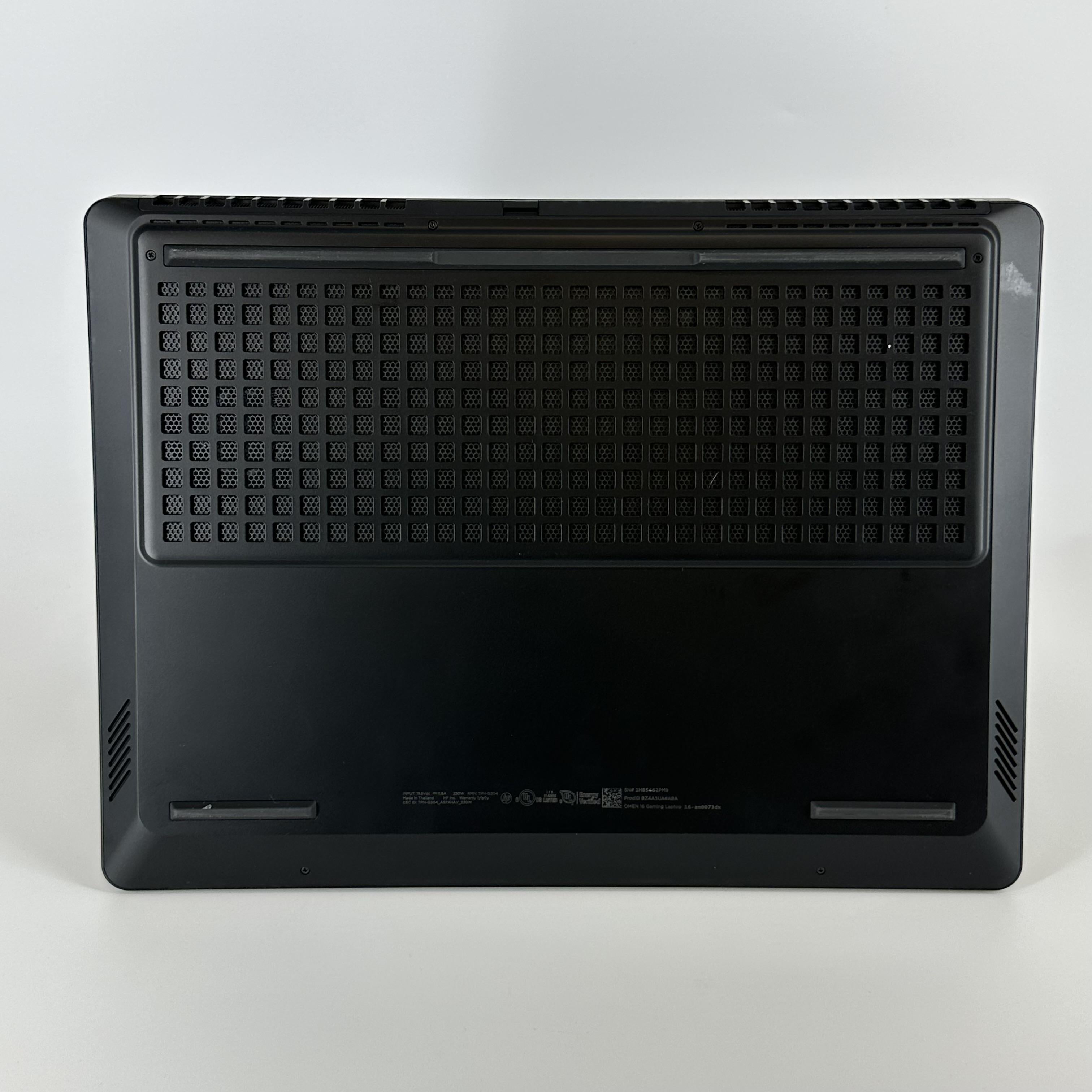 HP Omen 16 Black 2.0 GHz Intel Core Ultra 7 Series 2 16GB RAM 1TB Solid State Drive NVIDIA GeForce RTX 5060 8 GB