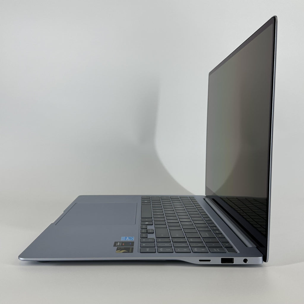 Samsung Galaxy Book4  Edge 16 Blue 3.8 GHz Qualcomm Snapdragon X Elite 16GB RAM 1TB Embedded UniversalFlashStorage