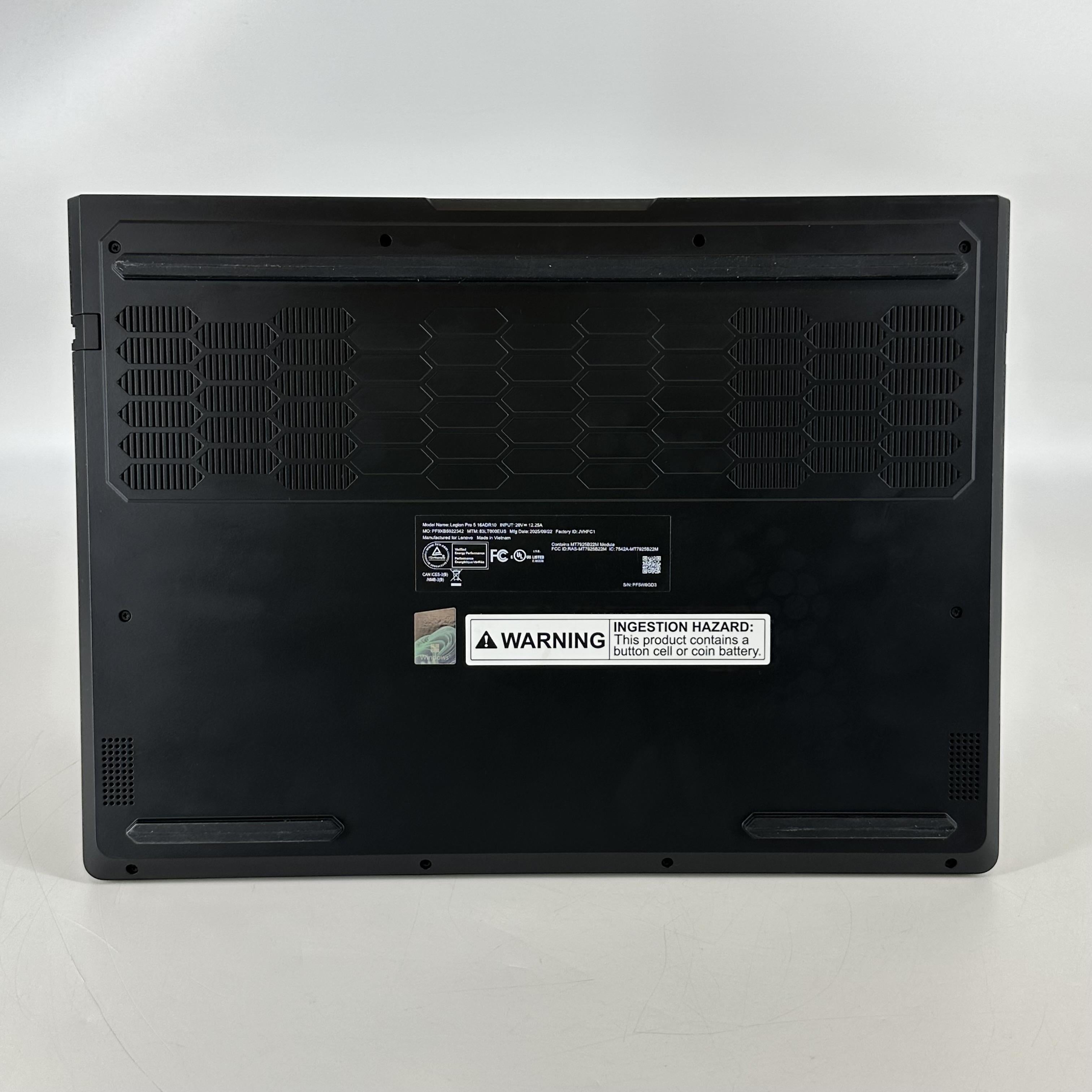 Lenovo Legion Pro 5 Gen 10 16 Black 2.5 GHz AMD Ryzen 9 8945HX 16GB RAM 1TB Solid State Drive NVIDIA GeForce RTX 5060 8 GB