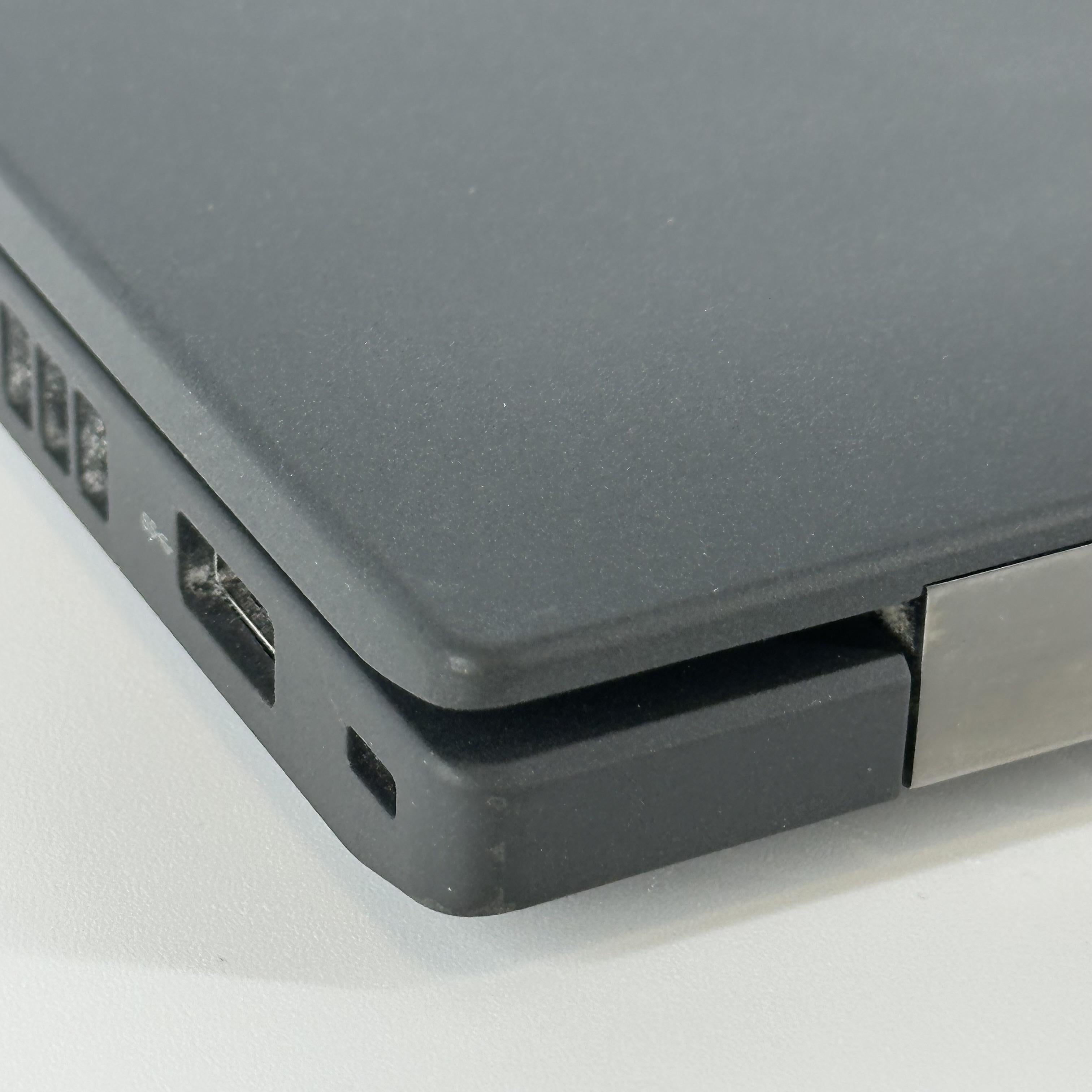 Lenovo ThinkPad T16 Gen 1 Black 2.2 GHz Intel Core i7 12th Gen. 16GB RAM 512GB Solid State Drive