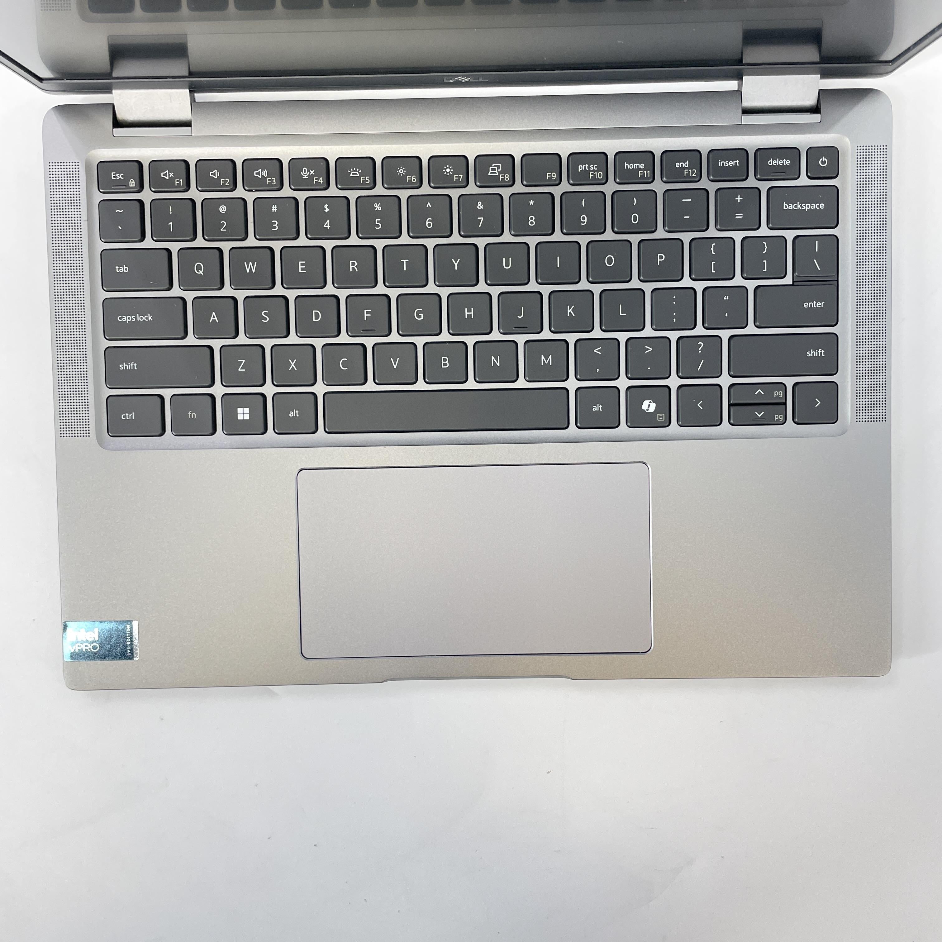 Dell Latitude 7450 14 Gray 3.8 GHz Intel Core Ultra 7 32GB RAM 256GB Solid State Drive