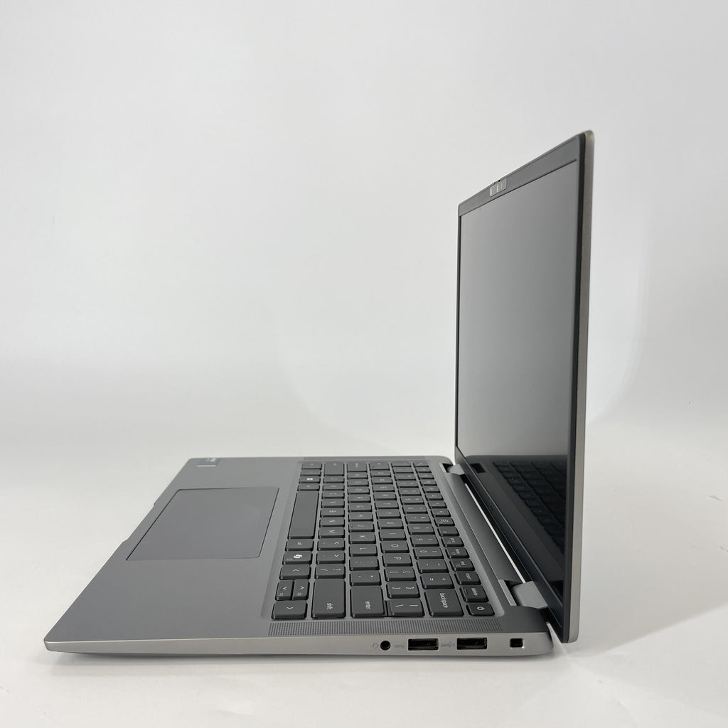 Dell Latitude 7450 14 Gray 3.8 GHz Intel Core Ultra 7 32GB RAM 256GB Solid State Drive