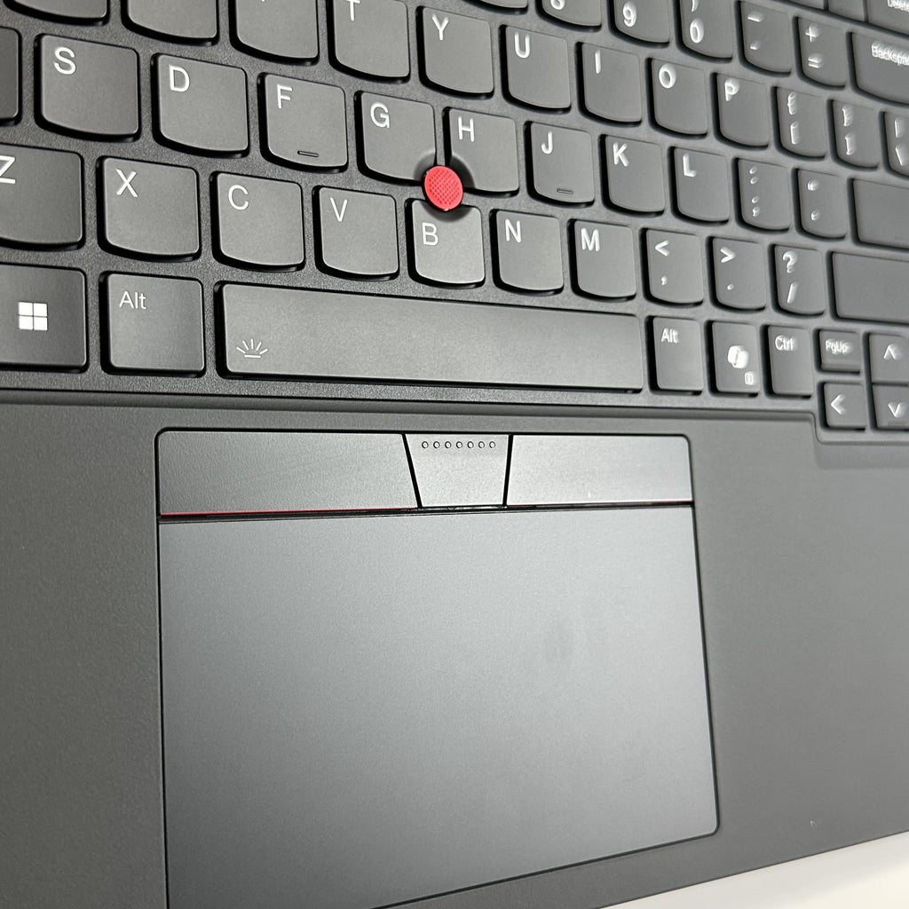 Lenovo ThinkPad P16s Gen 4 Black 2.0 GHz AMD Ryzen AI 7 Pro 350 32GB RAM 1TB Solid State Drive