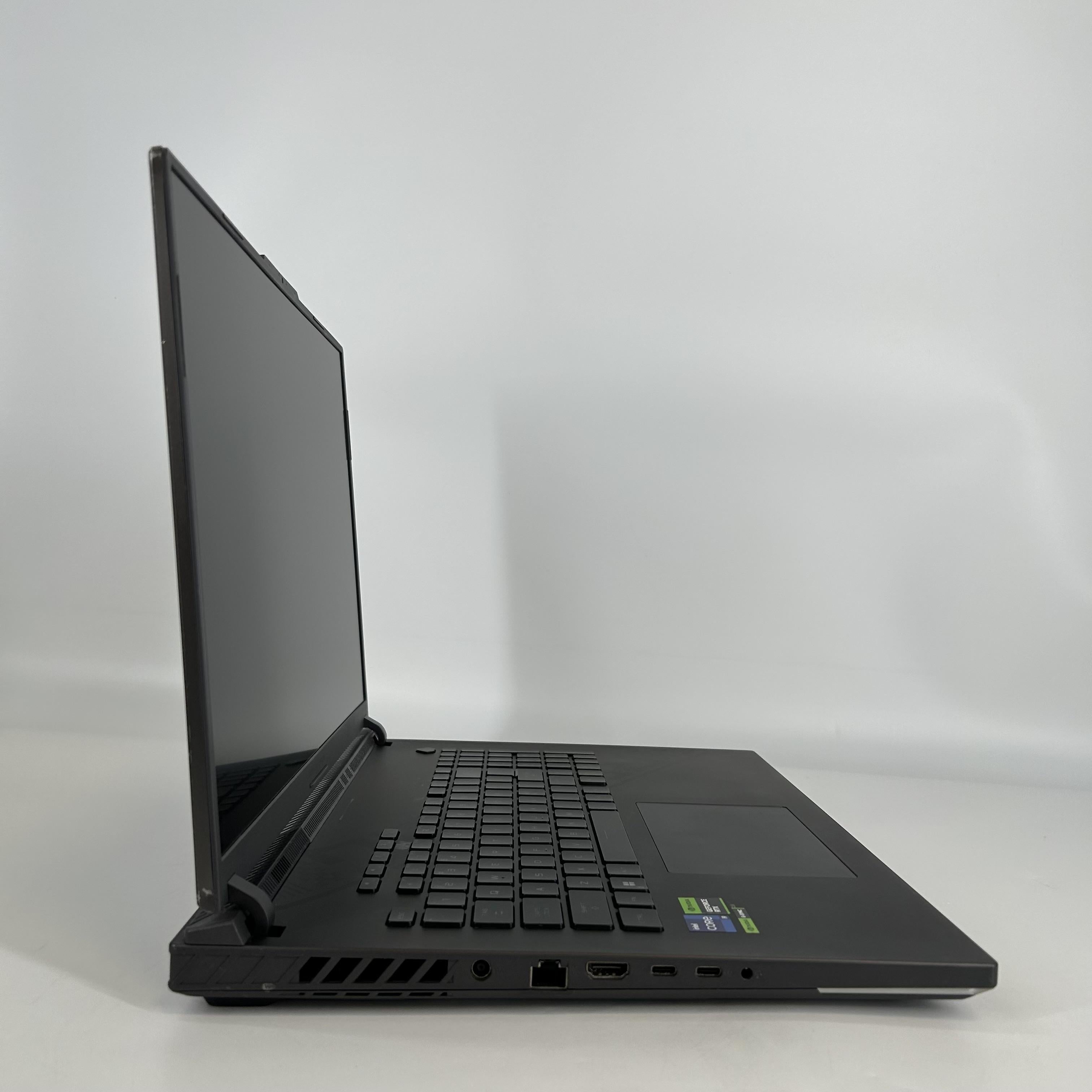 Asus ROG Strix G18 G814 18 Gray 2.2 GHz Intel Core i9 13th Gen. 16GB RAM 1TB Solid State Drive NVIDIA GeForce RTX 4080 12 GB
