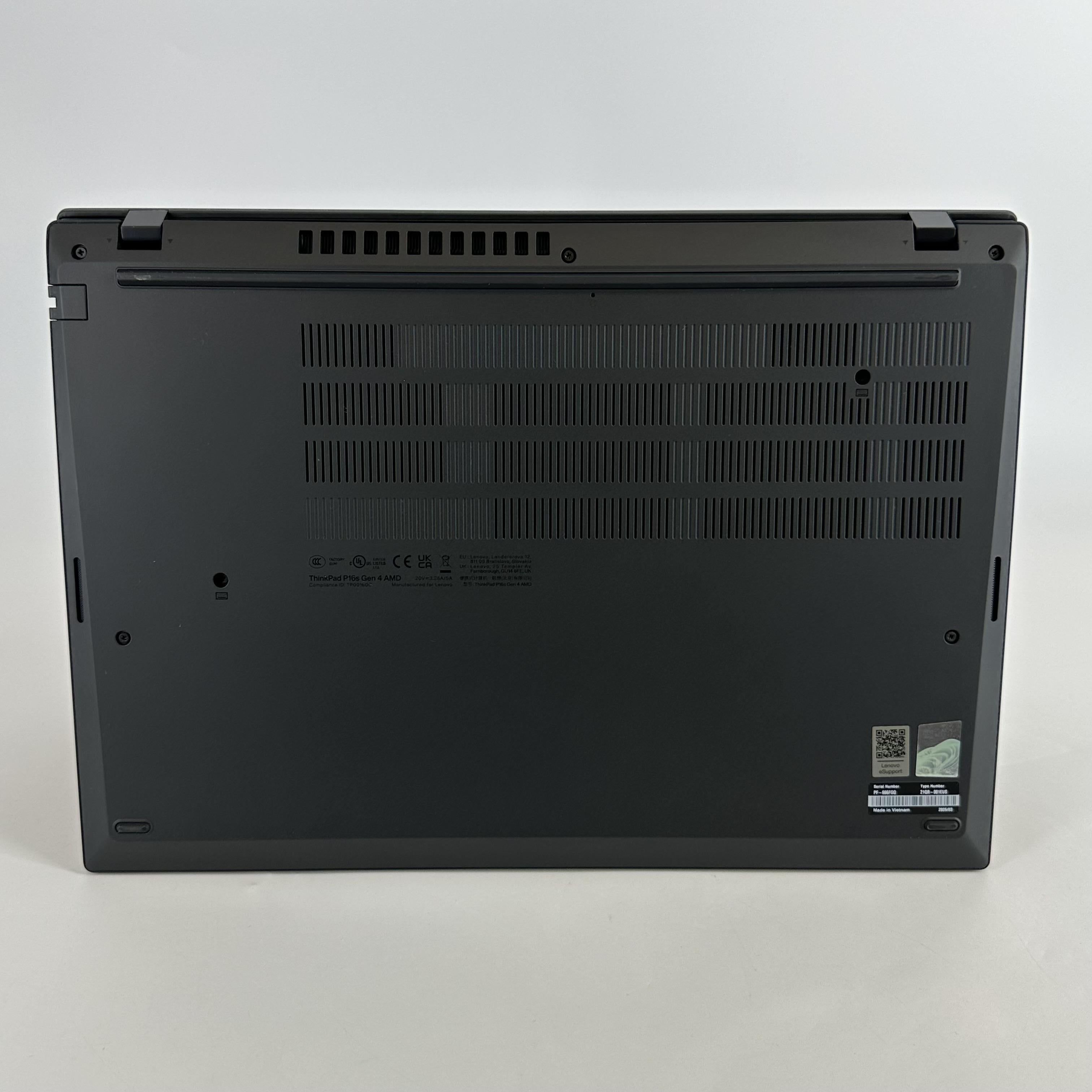 Lenovo ThinkPad P16s Gen 4 Black 2.0 GHz AMD Ryzen AI 7 Pro 350 32GB RAM 1TB Solid State Drive
