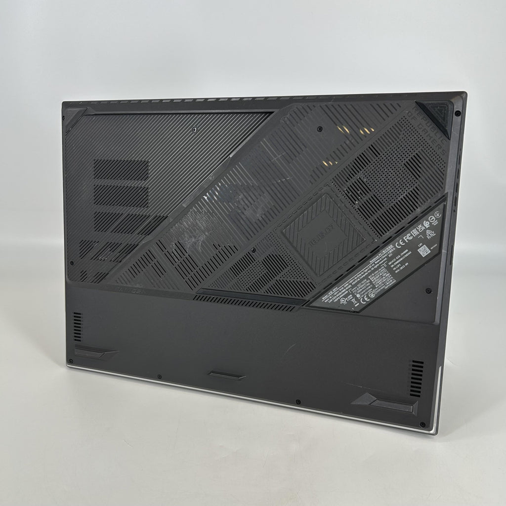 Asus ROG Strix G18 G814 18 Gray 2.2 GHz Intel Core i9 13th Gen. 16GB RAM 1TB Solid State Drive NVIDIA GeForce RTX 4080 12 GB
