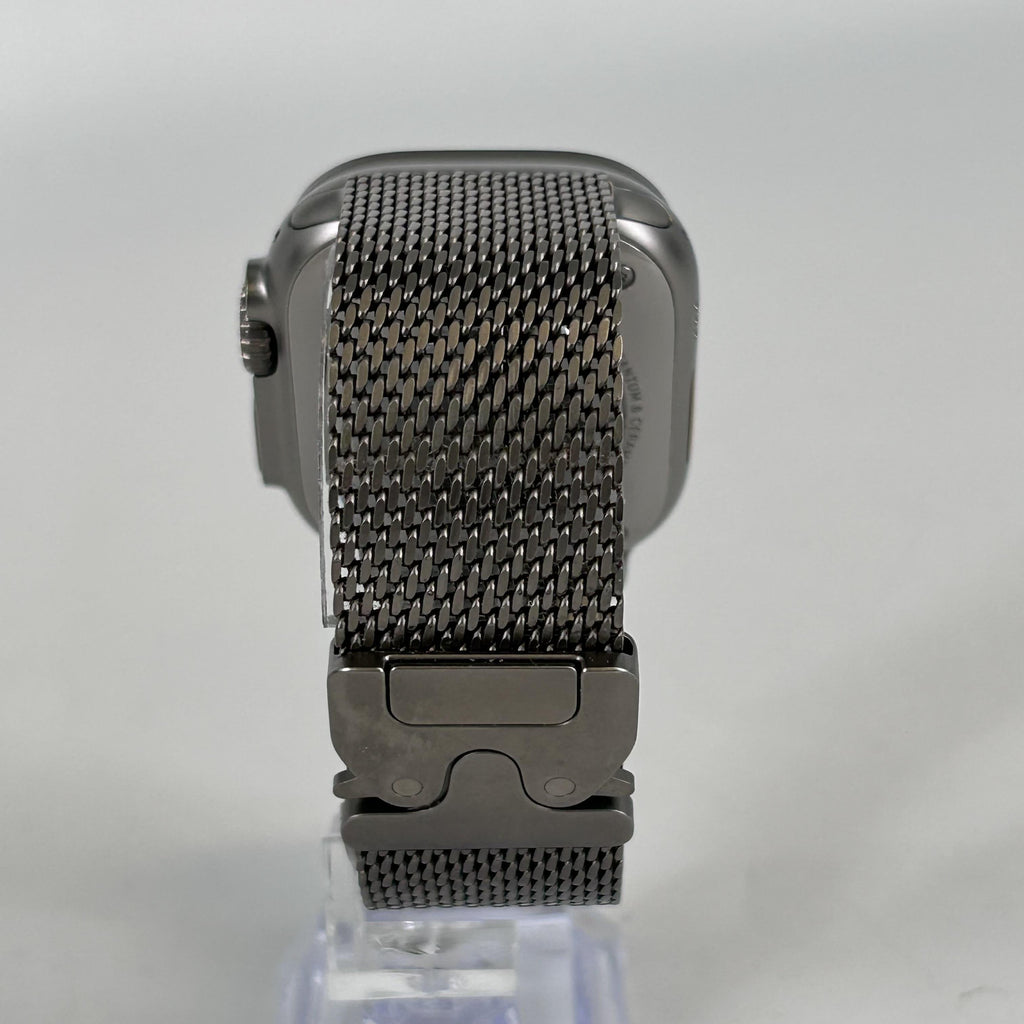 Apple Watch (Ultra 2) 49mm Natural Unlocked 64GB