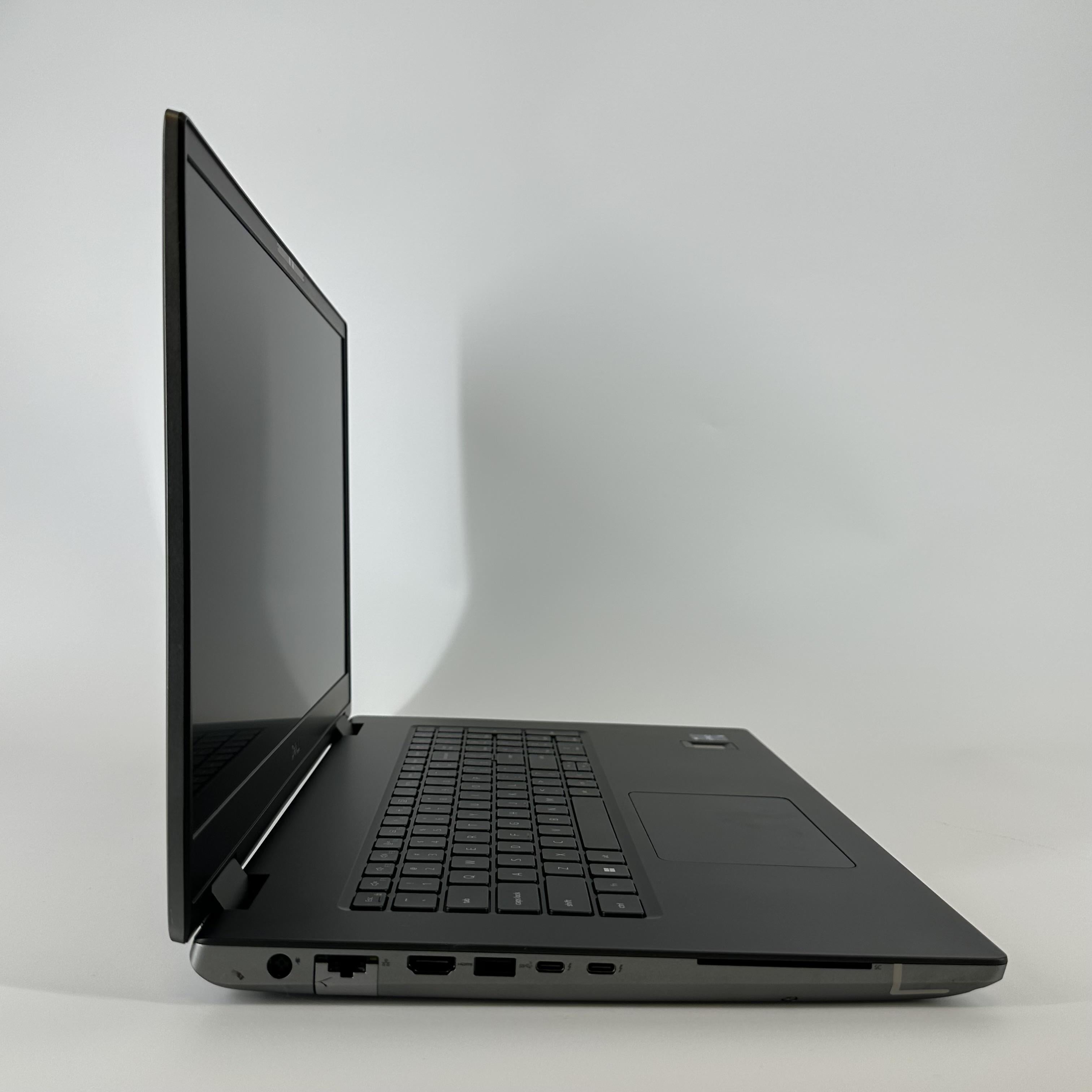 Dell Precision 7780 17.3 Gray 2.2 GHz Intel Core i9 13th Gen. 32GB RAM 512GB Solid State Drive NVIDIA RTX 3500 Ada 12 GB