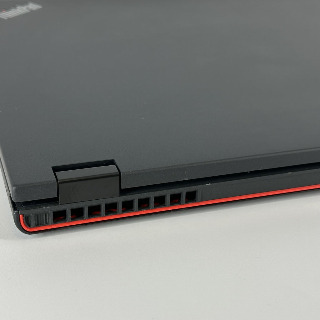 Lenovo ThinkPad P16v Gen 1 Black 3.8 GHz AMD Ryzen 7 Pro 7840HS 16GB RAM 256GB Solid State Drive