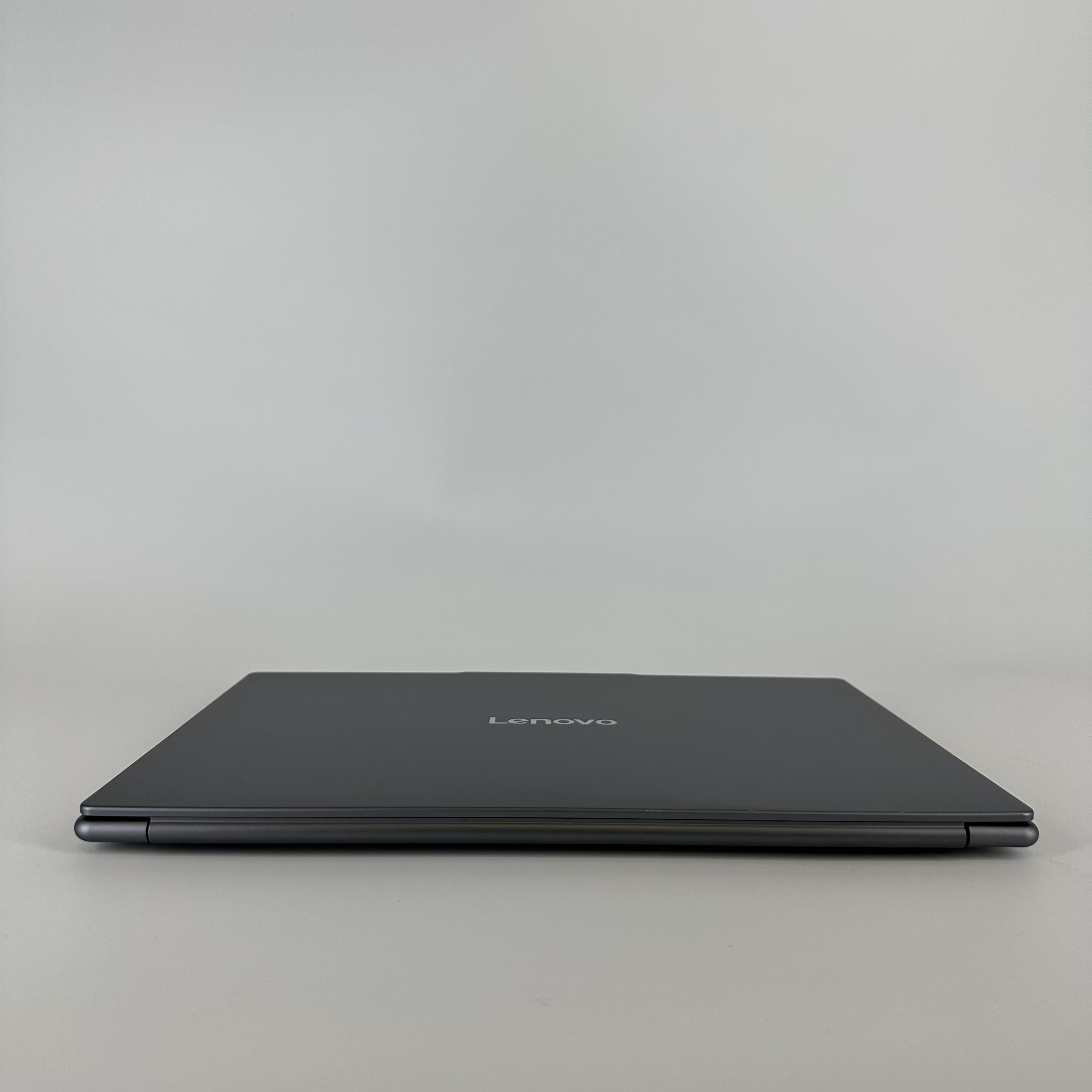 Lenovo Yoga Slim 7i 15.3 Gray 2.2 GHz Intel Core Ultra 7 Series 2 16GB RAM 1TB Solid State Drive