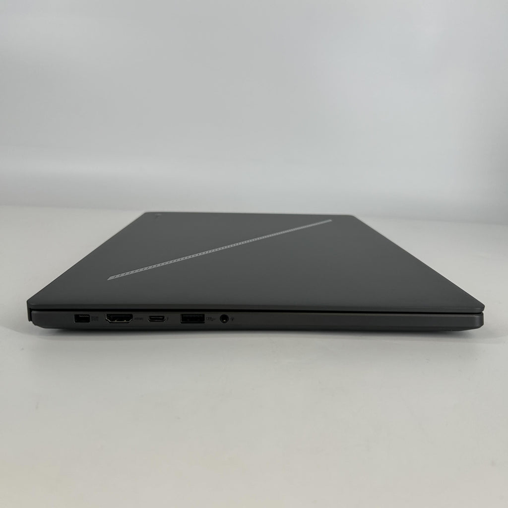 Asus ROG Zephyrus G16 GU605 16 Black 2.9 GHz Intel Core Ultra 9 Series 2 16GB RAM 1TB Solid State Drive NVIDIA GeForce RTX 5070 8 GB