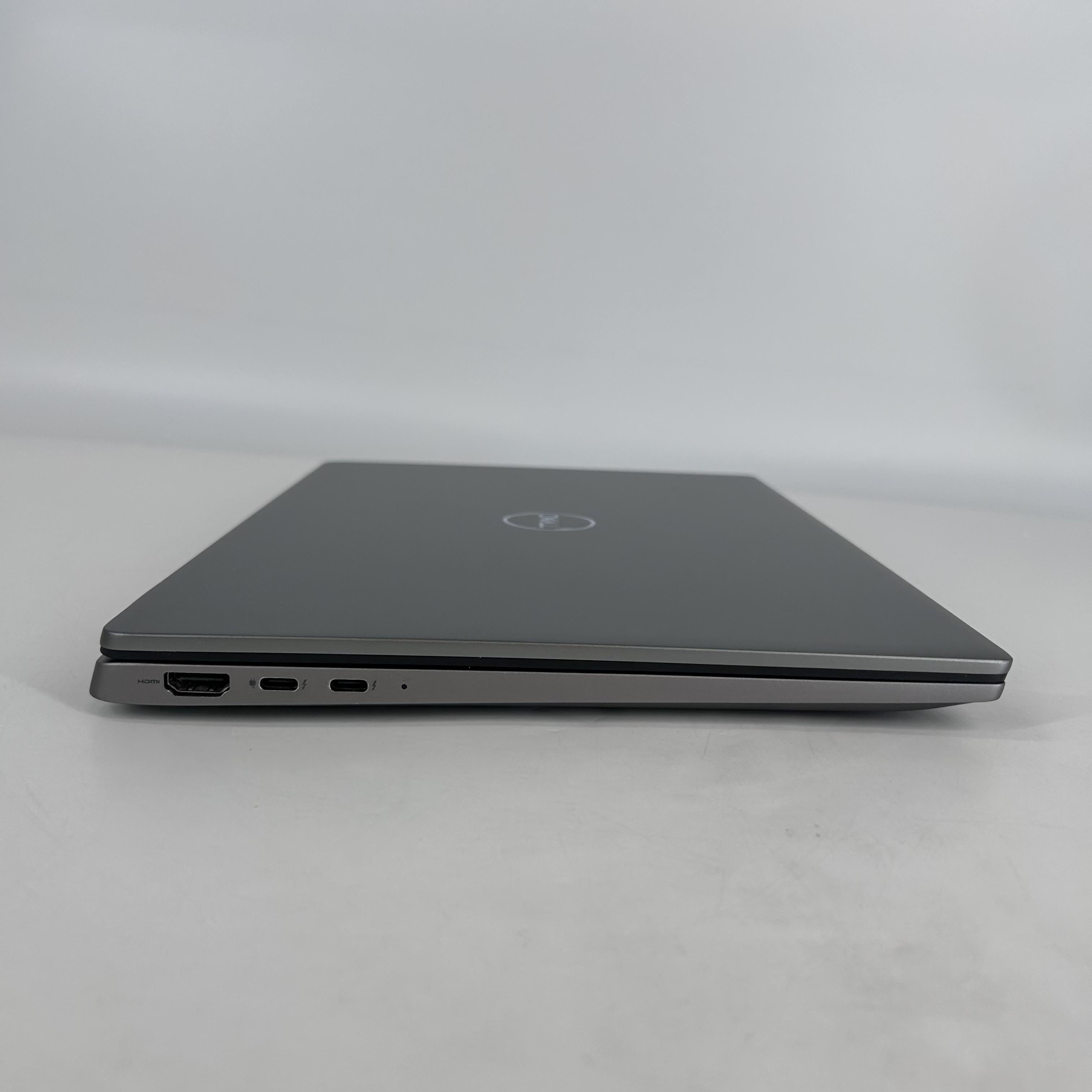 Dell Latitude 7440 14 Gray 1.9 GHz Intel Core i7 13th Gen. 32GB RAM 256GB Solid State Drive